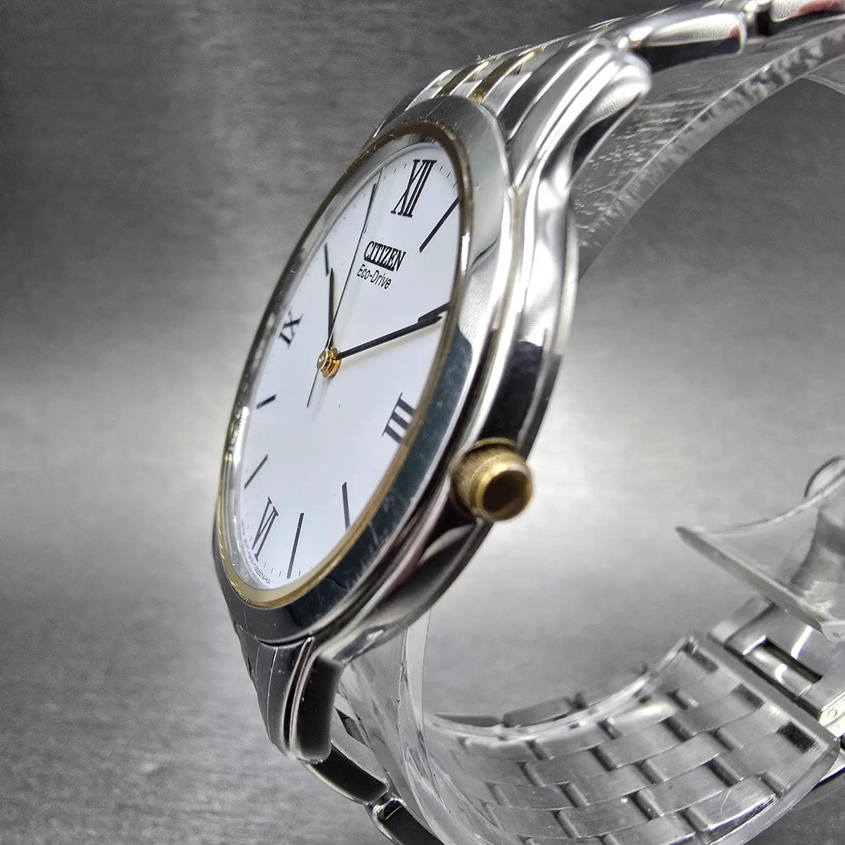 Citizen Eco-Drive Stiletto Watch Men 35mm White Dial Two Tone Round Runs WBox3