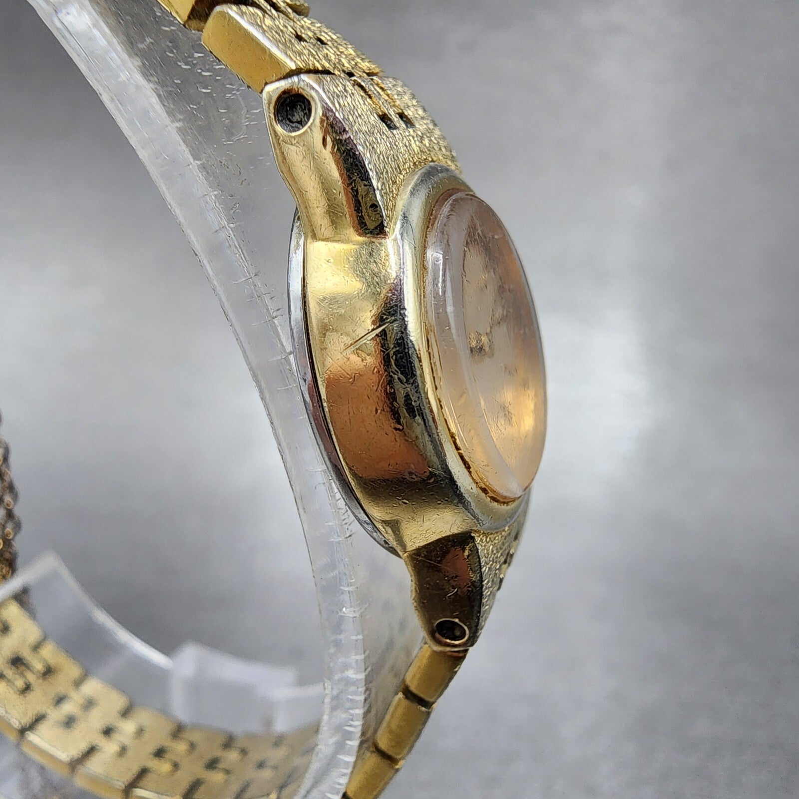 Seiko Watch Women 17mm Gold Dial Gold Tone Round 54205039 New Battery VTG ABD3