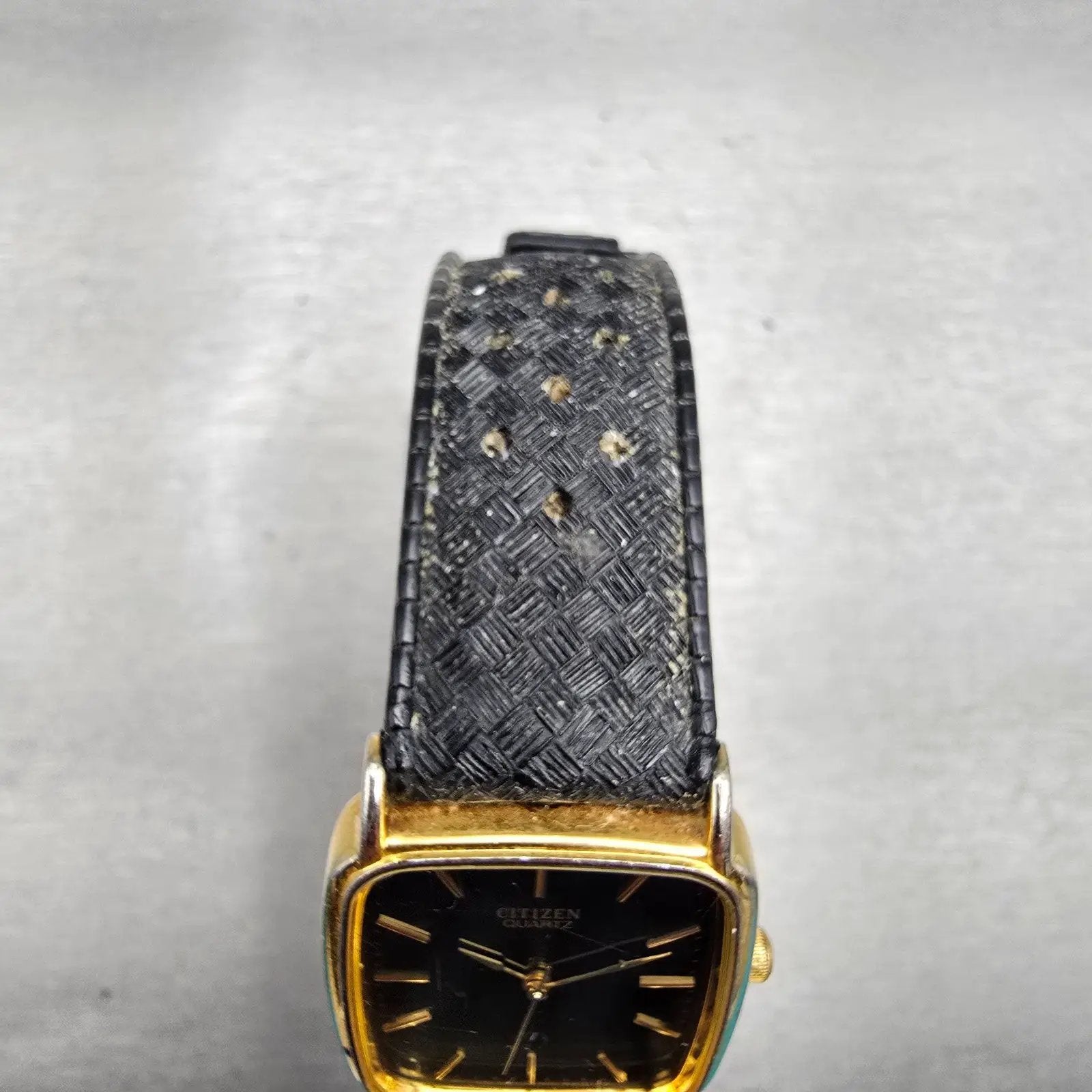 Citizen Watch Men 27mm Black Dial Gold Tone Date Rectangle 6010-K00128 New Batt4