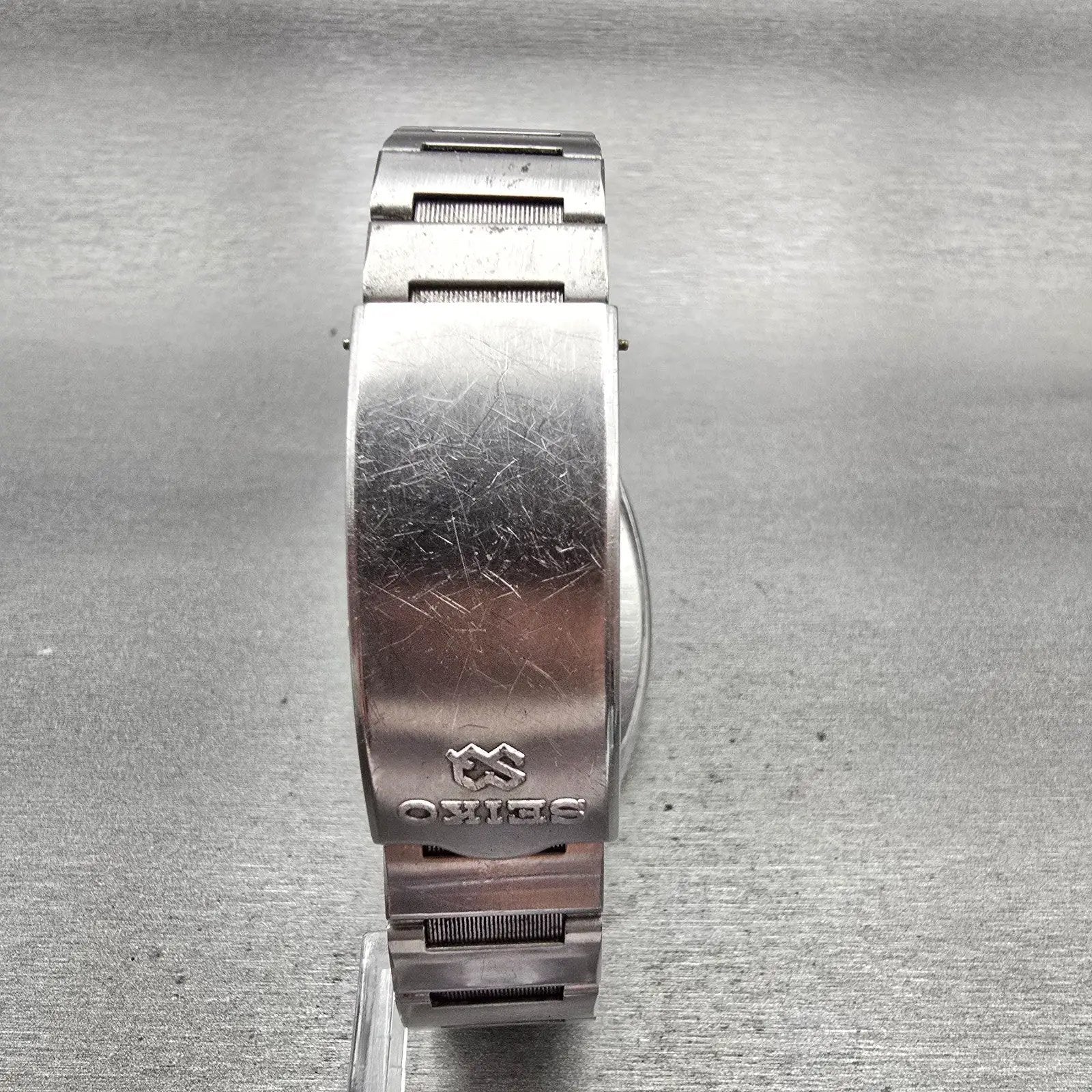 Seiko SQ Watch Men 35mm Black Dial Silver Tone Daydate 0843-5029 New Battery VTG7