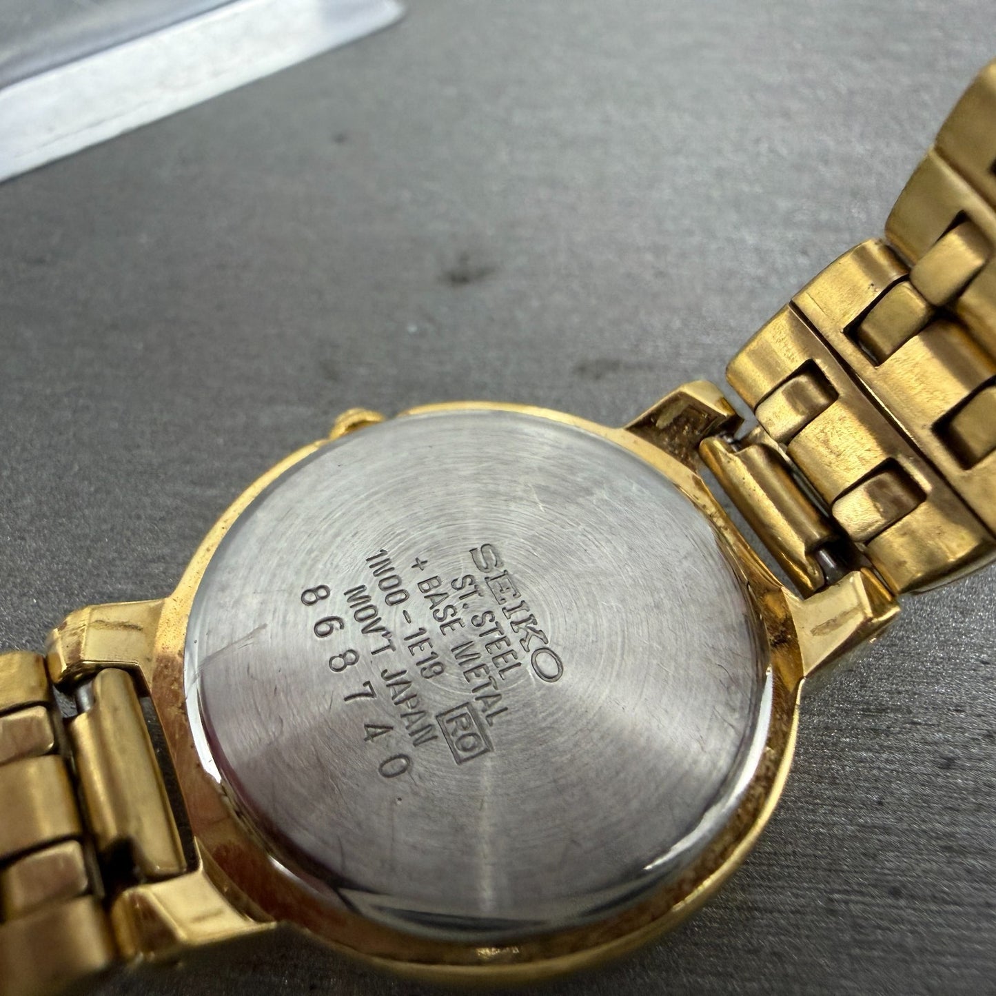 Seiko Watch Women 24mm Champagne Dial Gold Tone Round 1N00-1E19 New Battery ND459