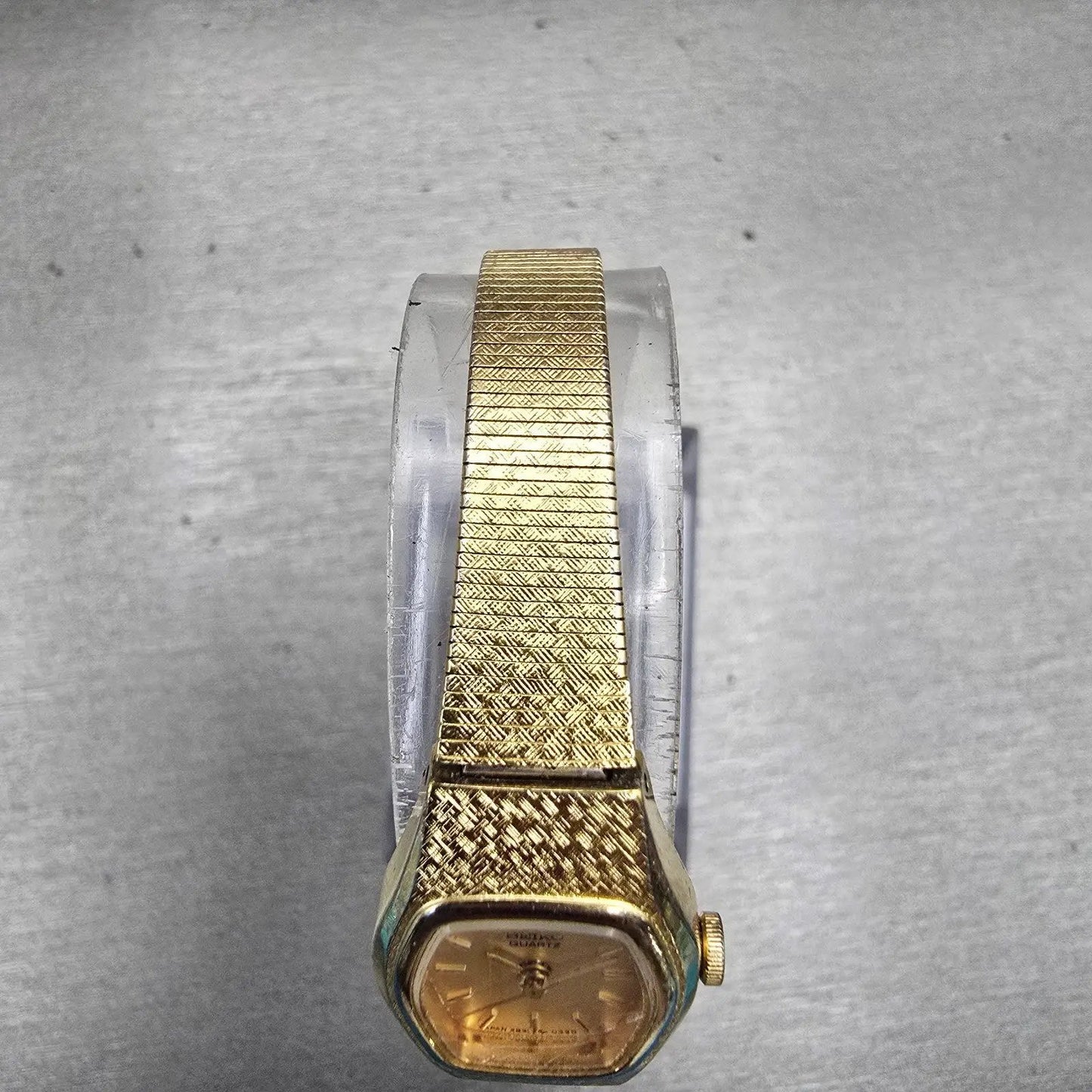 Seiko Watch Women 17mm Gold Dial Gold Tone Oval 2B31-5039 New Battery Vintage4