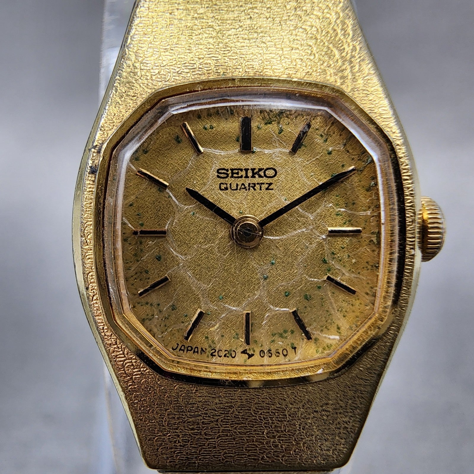 Seiko Watch Women 16mm Champagne Dial Gold Tone Round 2C205300 New Battery1