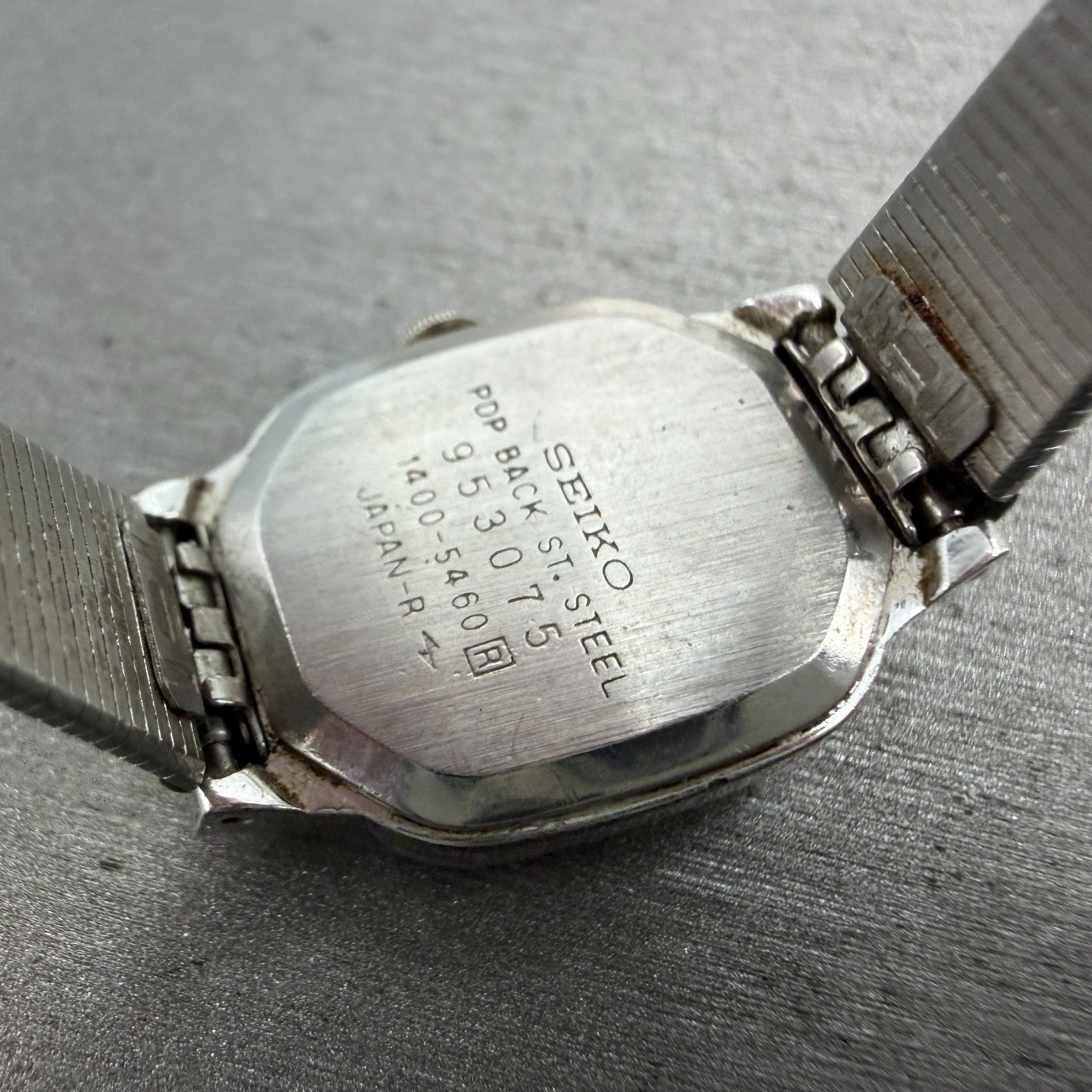 Seiko Watch Women 19mm Silver Dial Silver Tone Octagon 1400-5460 New Battery9