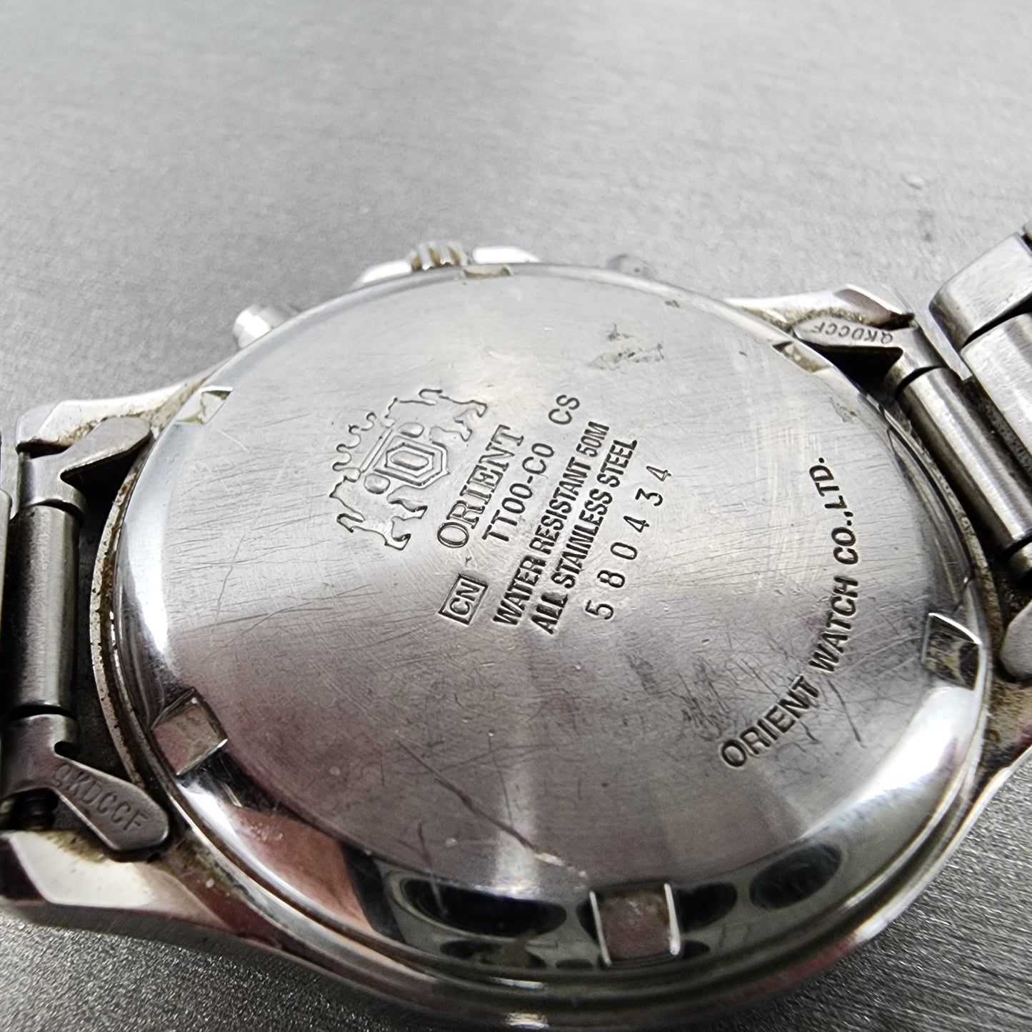 Orient Chronograph Watch Men 38mm White Dial Silver Tone Round New Battery9