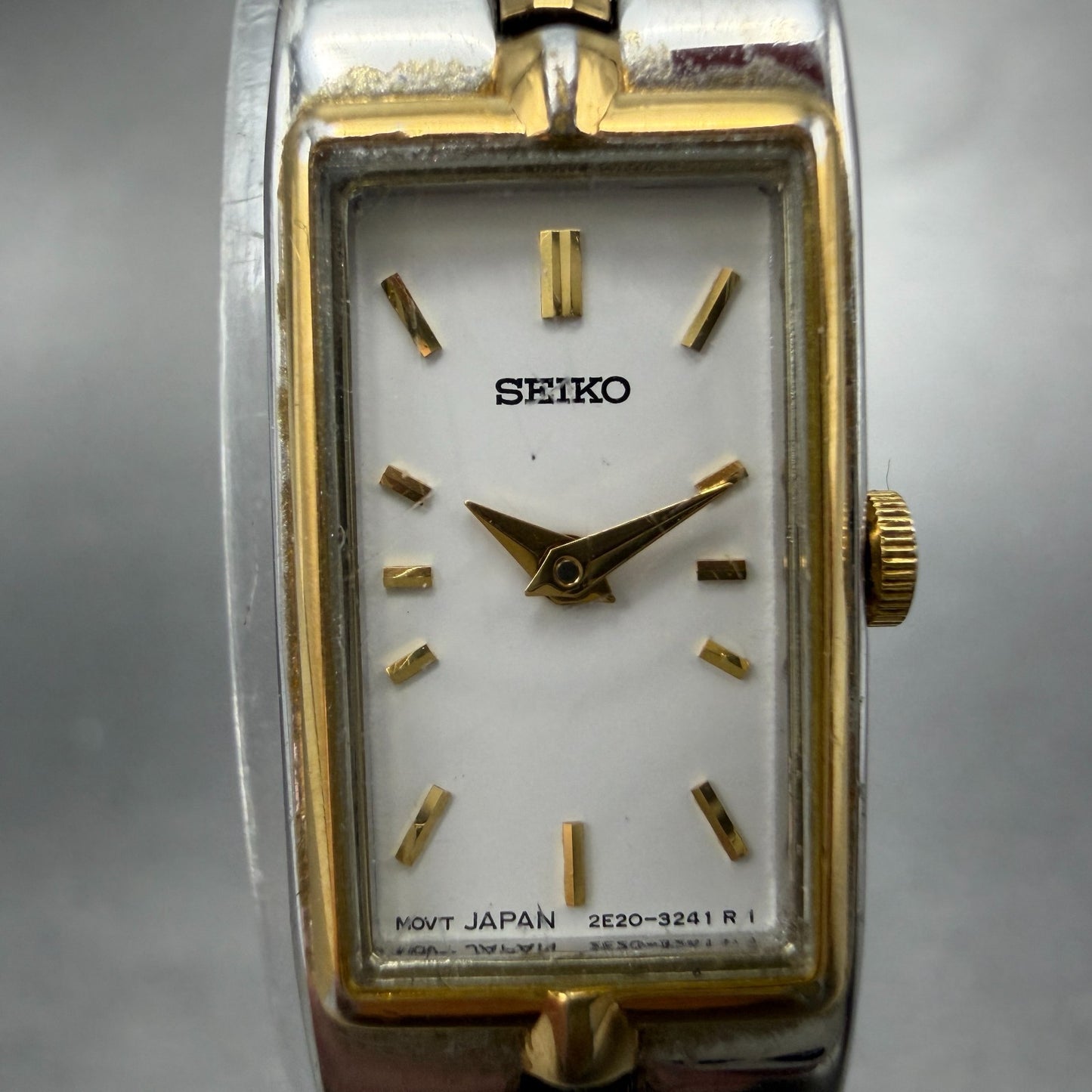Seiko Tank Watch Women 13mm White Dial two Tone Rectangle 2E20-0AY0 New Battery51