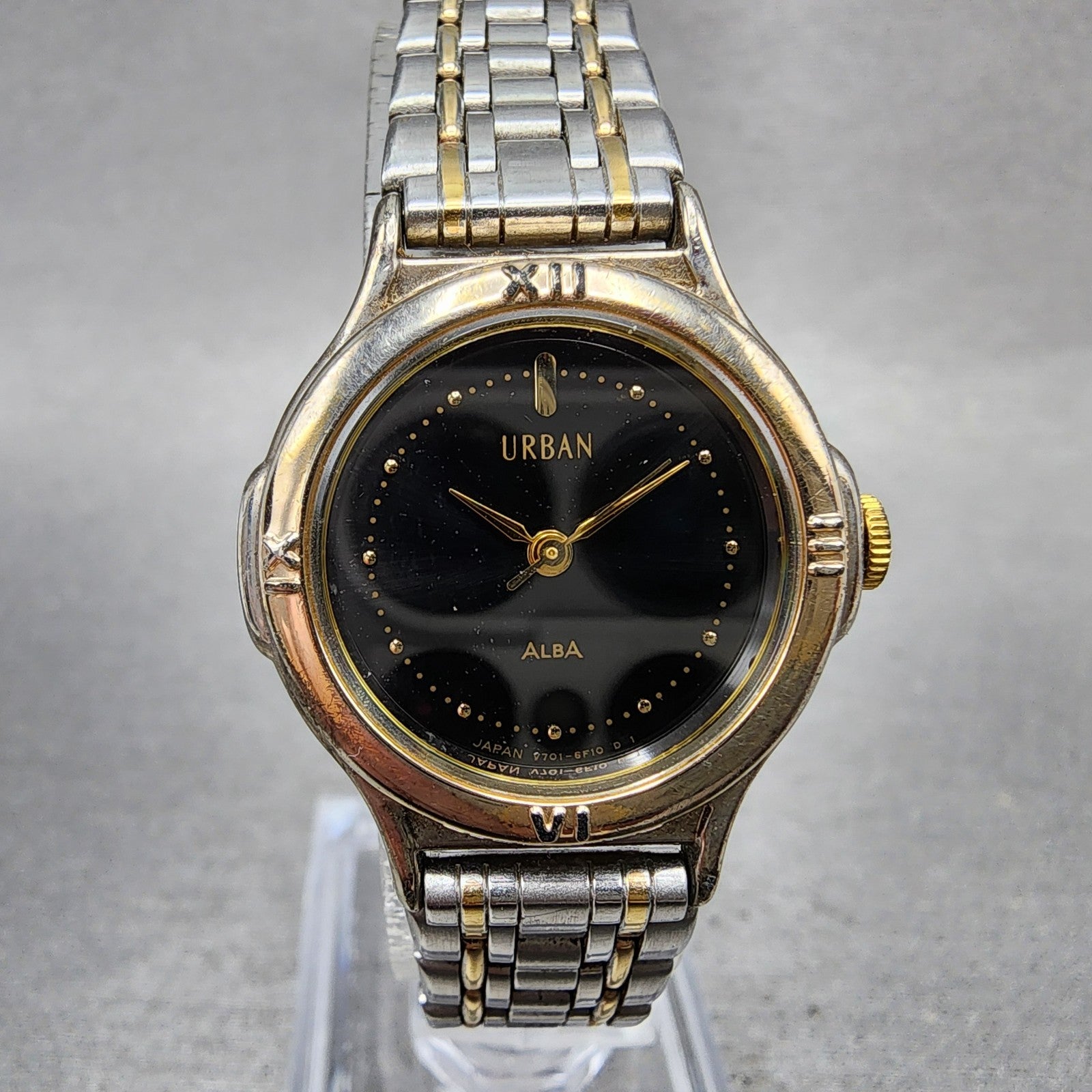 Seiko ALBA Urban Watch Women 25mm Black Dial Two Tone Round V7016C30 New Batt0
