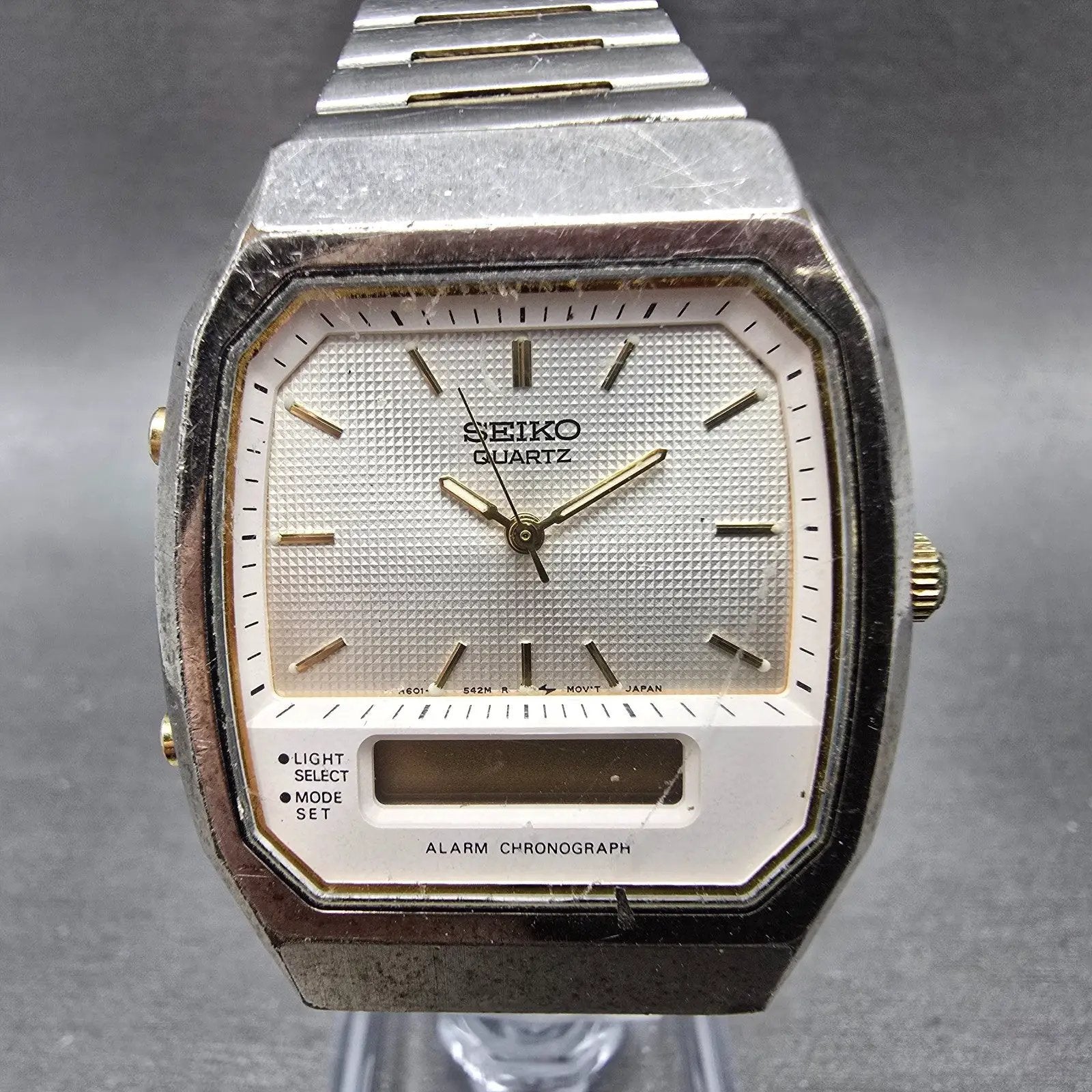 Seiko Analog Digital Watch Men 33mm Silver Dial Two Tone Alarm H601-5471 PARTS0