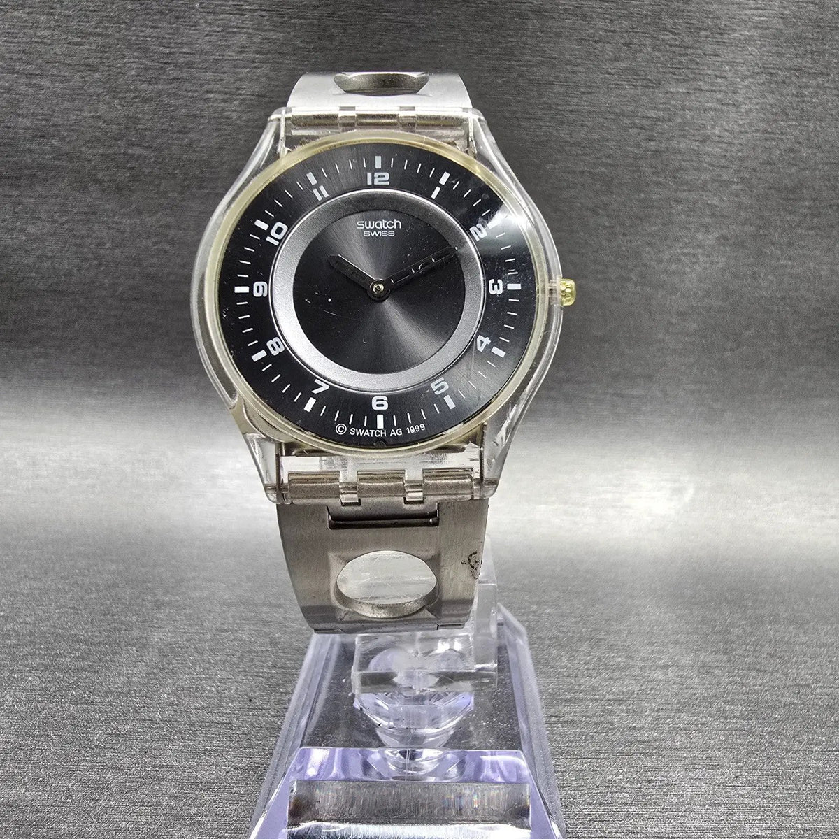 Swatch Skin Simple Like Watch Women 34MM Black Dial Clear Case SFK111G New Batt5