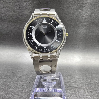 Swatch Skin Simple Like Watch Women 34MM Black Dial Clear Case SFK111G New Batt5