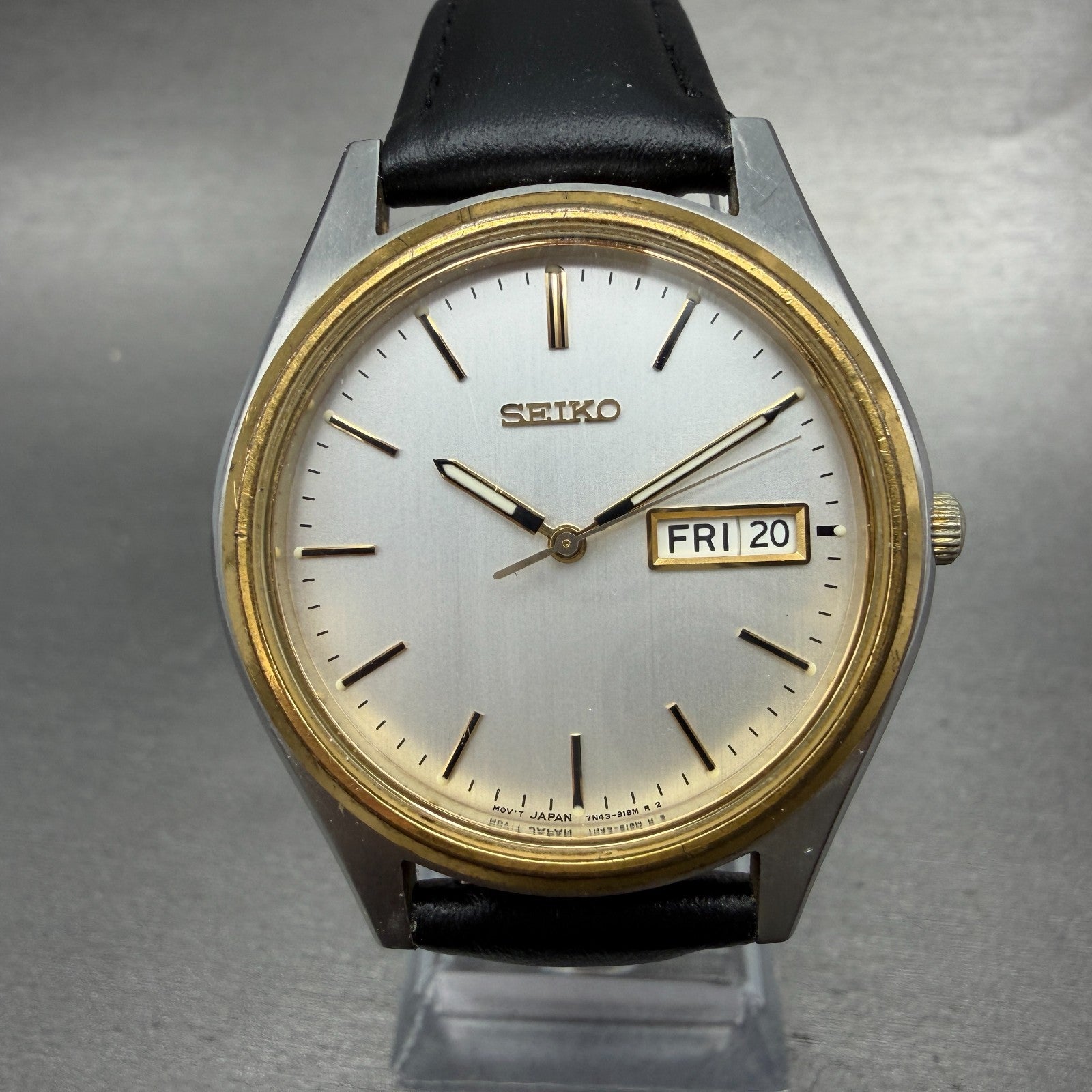 Seiko Watch Men 37mm Silver Dial Two Tone Daydate Round 7N43-9048 New Battery M30