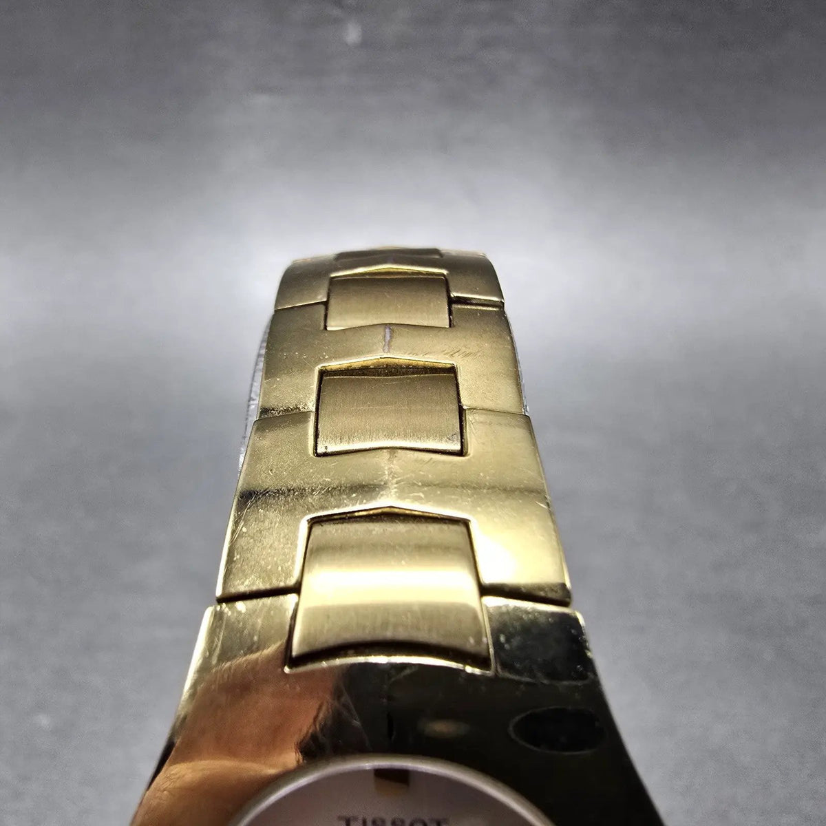 Tissot Watch Women 23mm White Dial Gold Tone Round New Battery L520 Vintage4