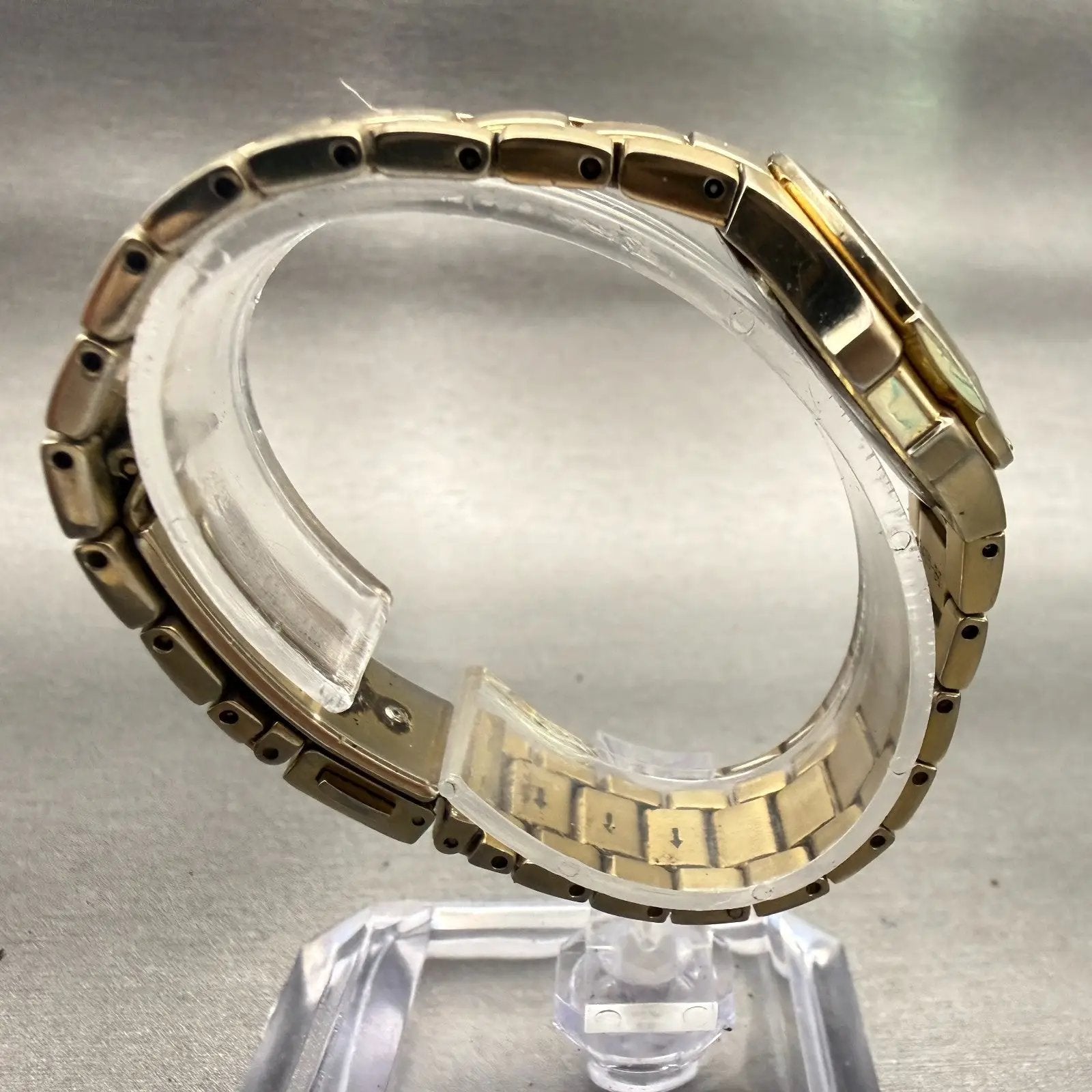 Seiko Coutura Watch Women 26mm MOP Dial Gold Tone Date Round 7N82-0CA0 New Batt8