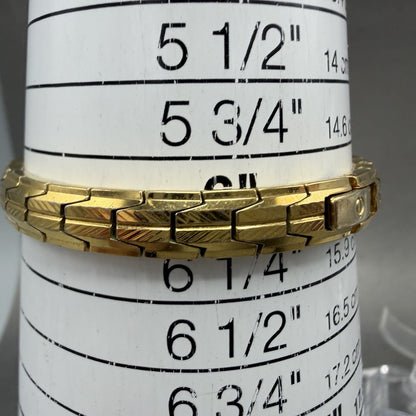 Elgin Watch Women 17mm MOP Dial Gold Tone Oval EG154 New Battery10