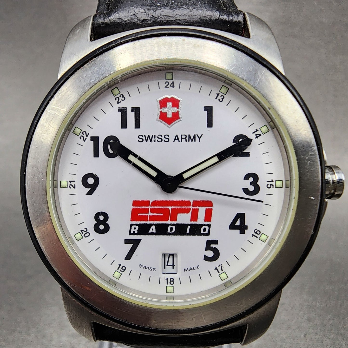 Victorinox Swiss Army Original SAI Watch Men 38mm White Dial Silver Tone Date
