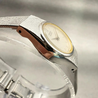 Seiko Watch Women 17mm Silver Dial Silver Tone Oval 2P20-0329 New Battery VTG3