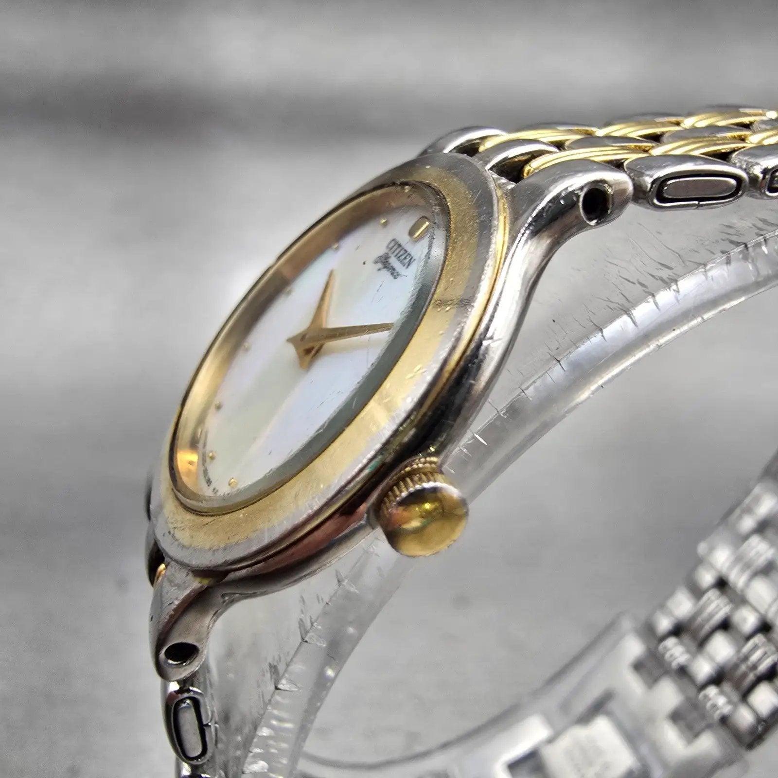 Citizen Elegance Watch Women 23mm MOP Dial Two Tone Round 3220-325303 New Batt2