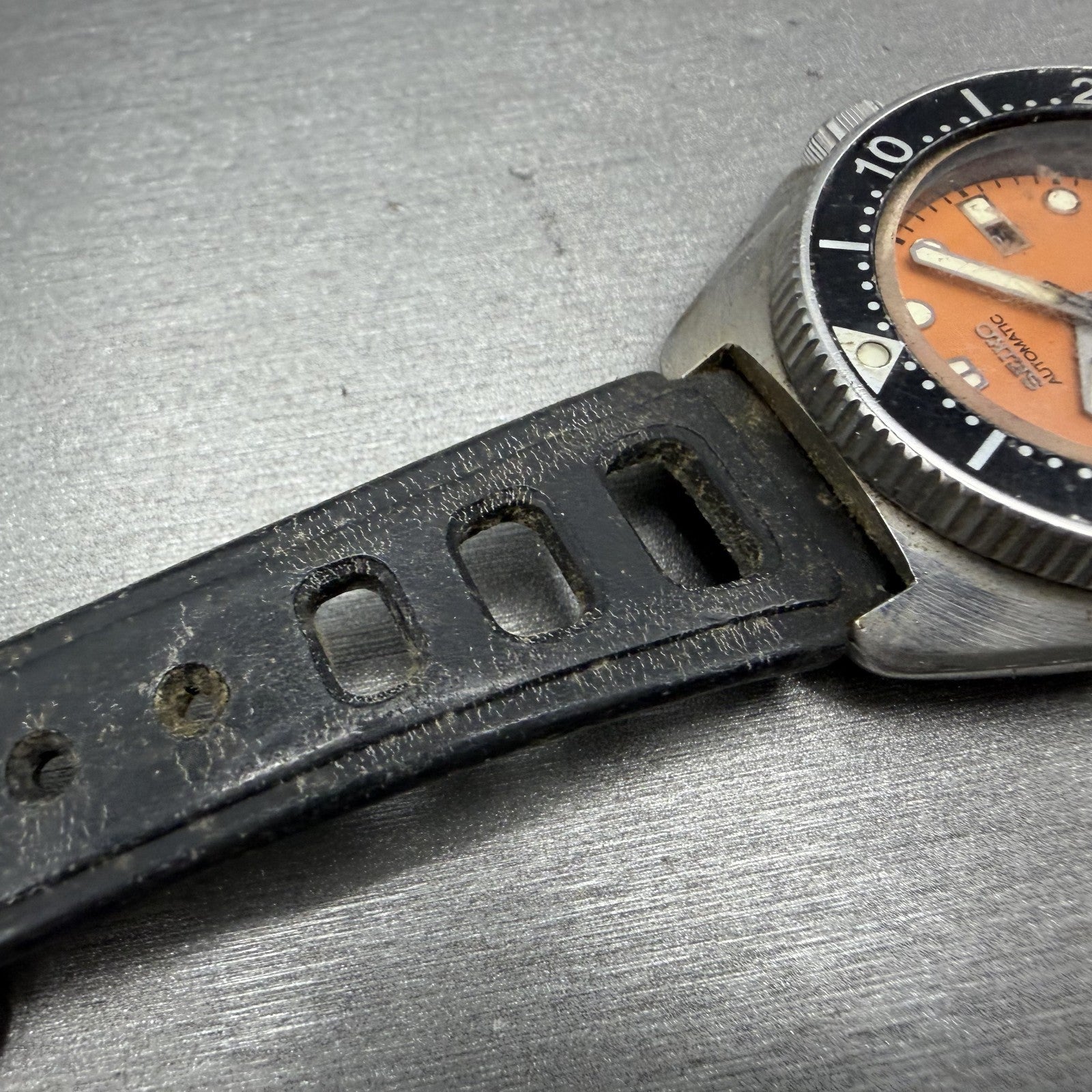 Seiko Professional Dive Watch Women 35mm Orange Dial Steel Date Automatic PARTS9