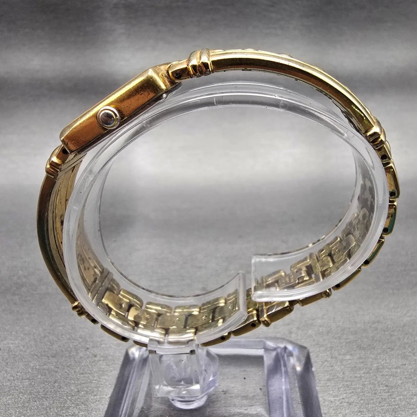 Seiko Watch Women 19mm Champagne Dial Gold Tone Square V400-6280 New Battery VTG6