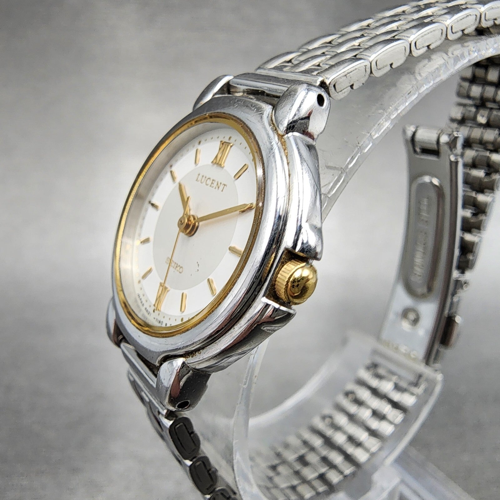 Seiko Lucent Watch Women 23mm White Dial Silver Tone Round 4N210610 New Battery2