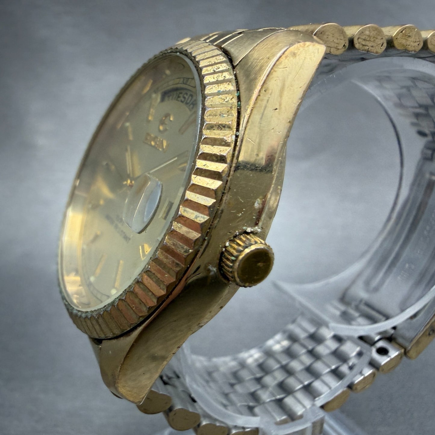 Elgin President Watch Men 38mm Gold Dial Gold Tone Daydate Round New Battery ABC2