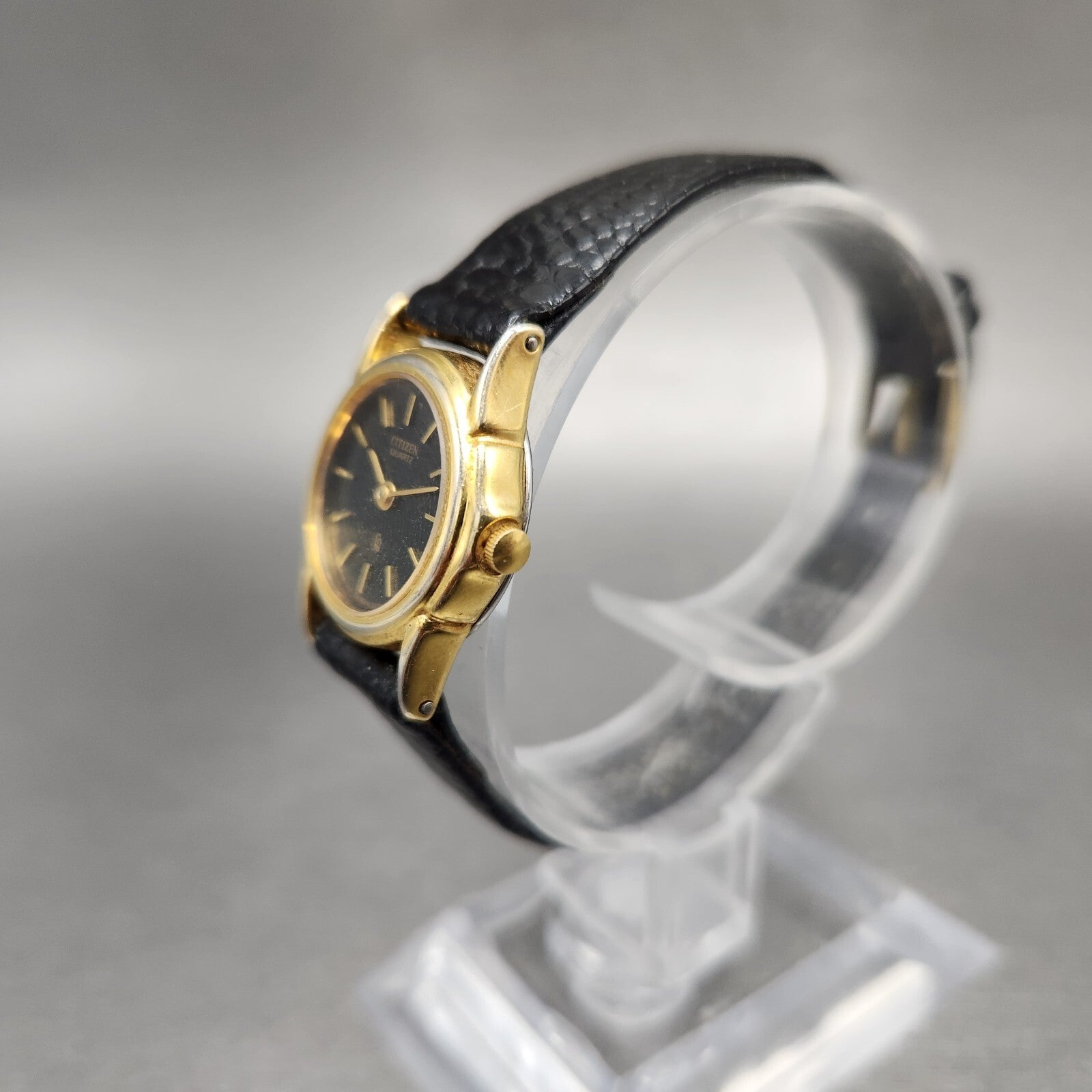VTG Citizen CQ Watch Women 21mm Black Dial Gold Tone Round 3220914864 New Batt1