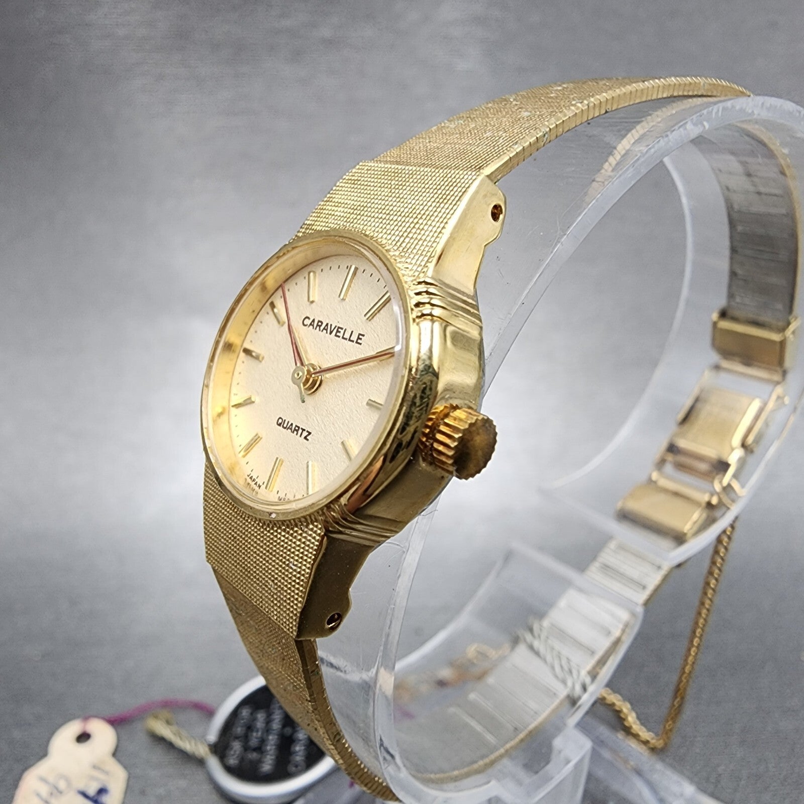 Bulova Caravelle Watch Women 19mm Cream Dial Gold Tone Round 48J07 NOS New Batt5