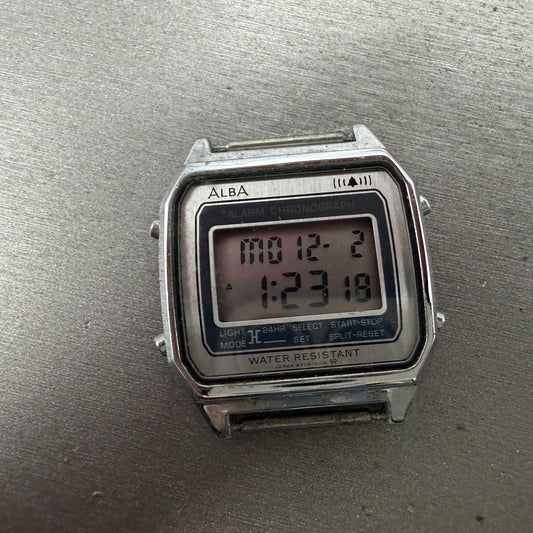 Seiko ALBA Watch Men 32mm Silver Alarm Chrono Digital Octagon W309-5010 New Batt0