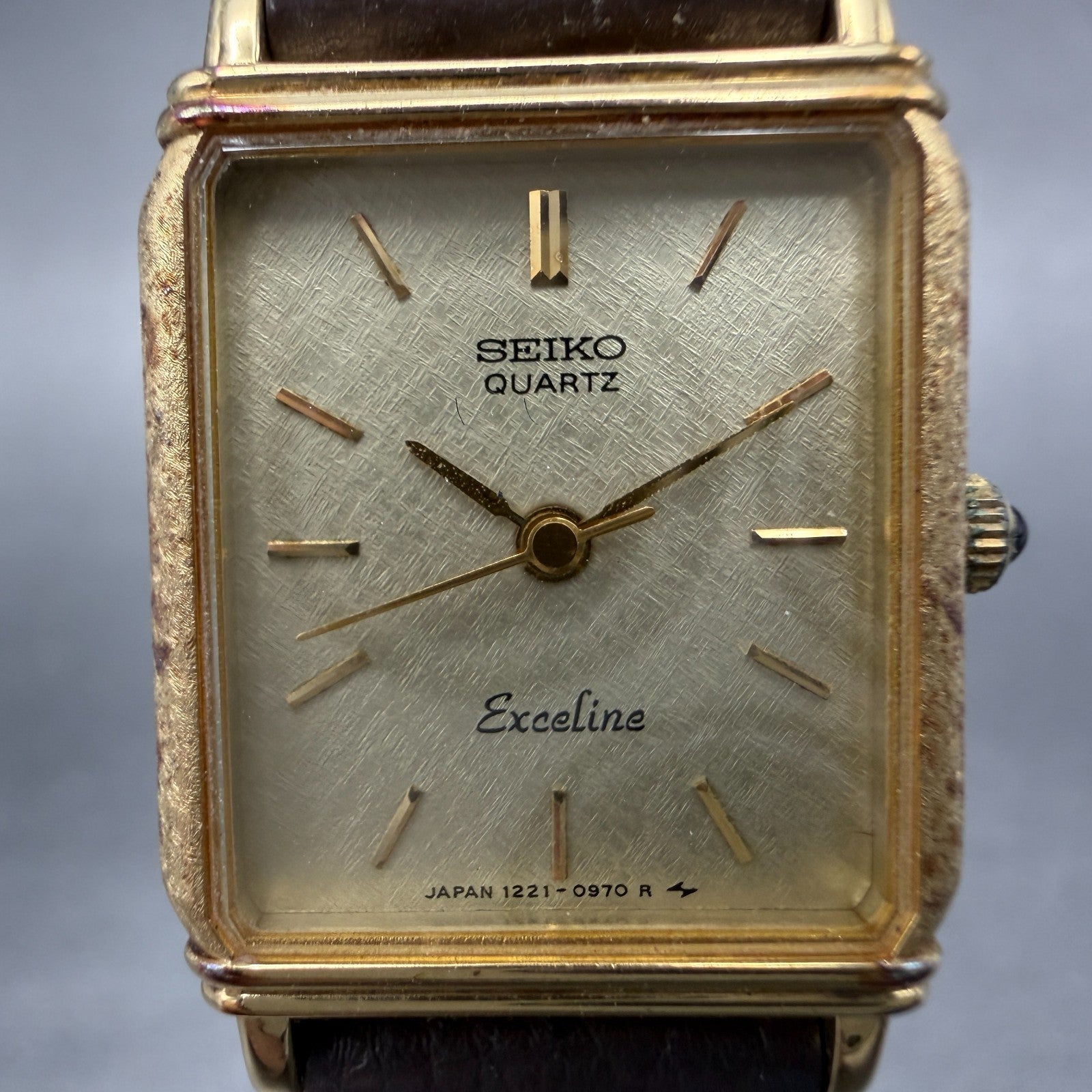 Seiko Exceline Tank Watch Women 18mm Champagne dial Gold Tone 1221-5670 NewBat 41