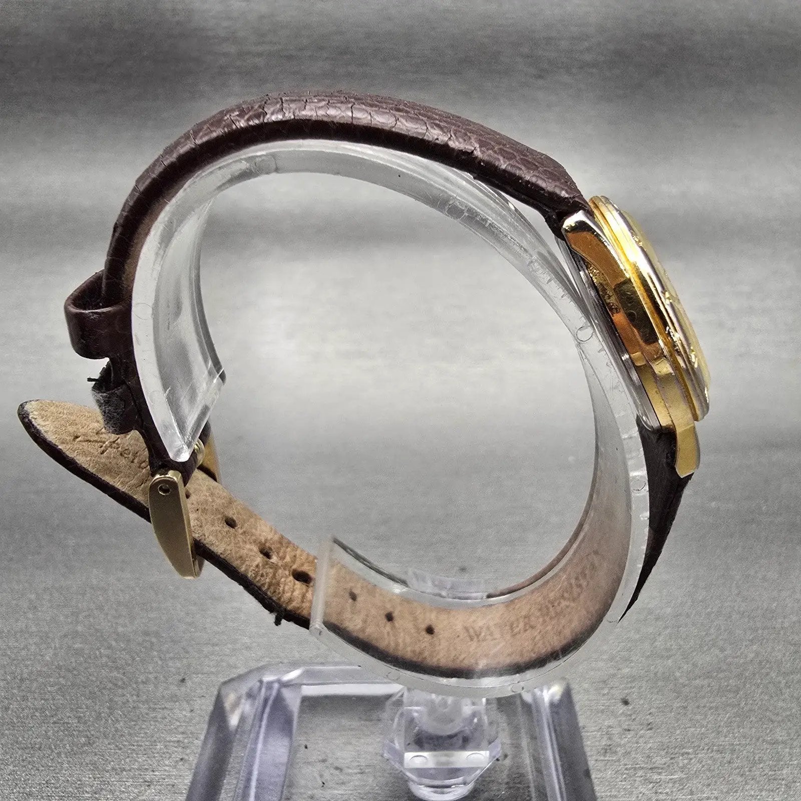 Citizen Watch Women 24mm Gold Dial Gold Tone Date Round 6010-K06878 New Battery8