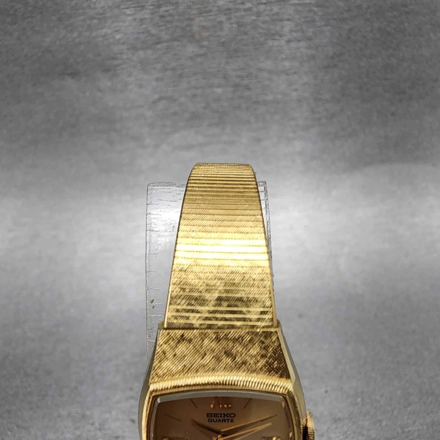 Seiko Watch Women 18mm Champagne Dial Gold Tone Rectangle 14008029 New Battery5