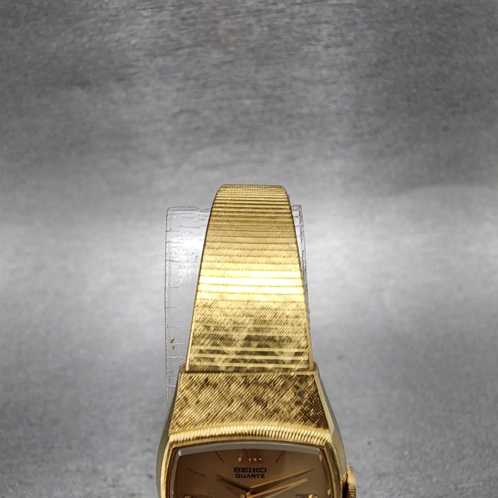 Seiko Watch Women 18mm Champagne Dial Gold Tone Rectangle 14008029 New Battery5