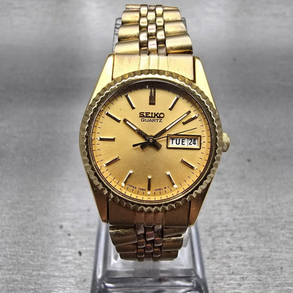 Seiko Watch Women 24mm Gold Dial Gold Tone Daydate Round 7N83-0049 New Battery0