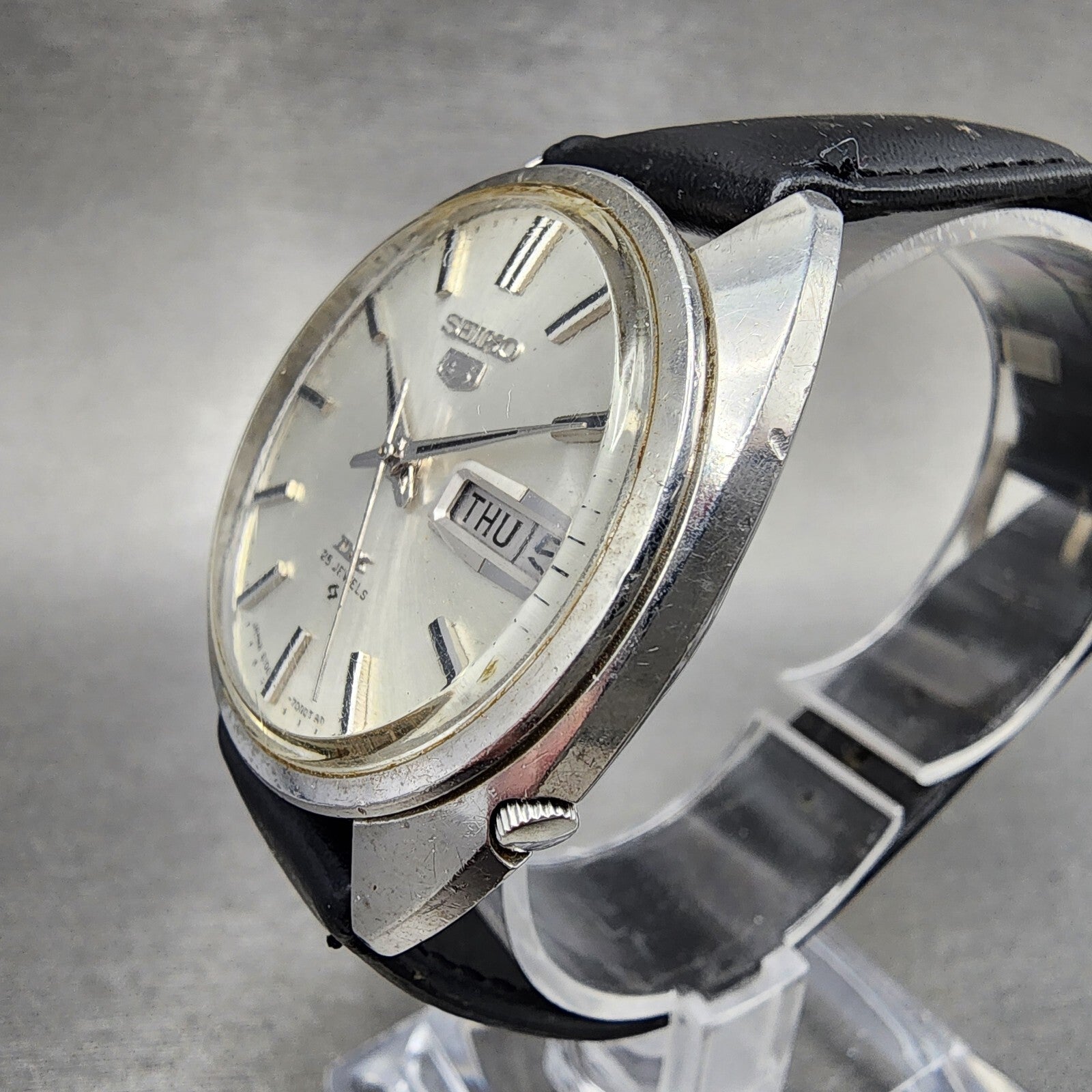 Seiko 5 DX Watch Men 36mm Silver Dial Steel Daydate Round Automatic Runs2