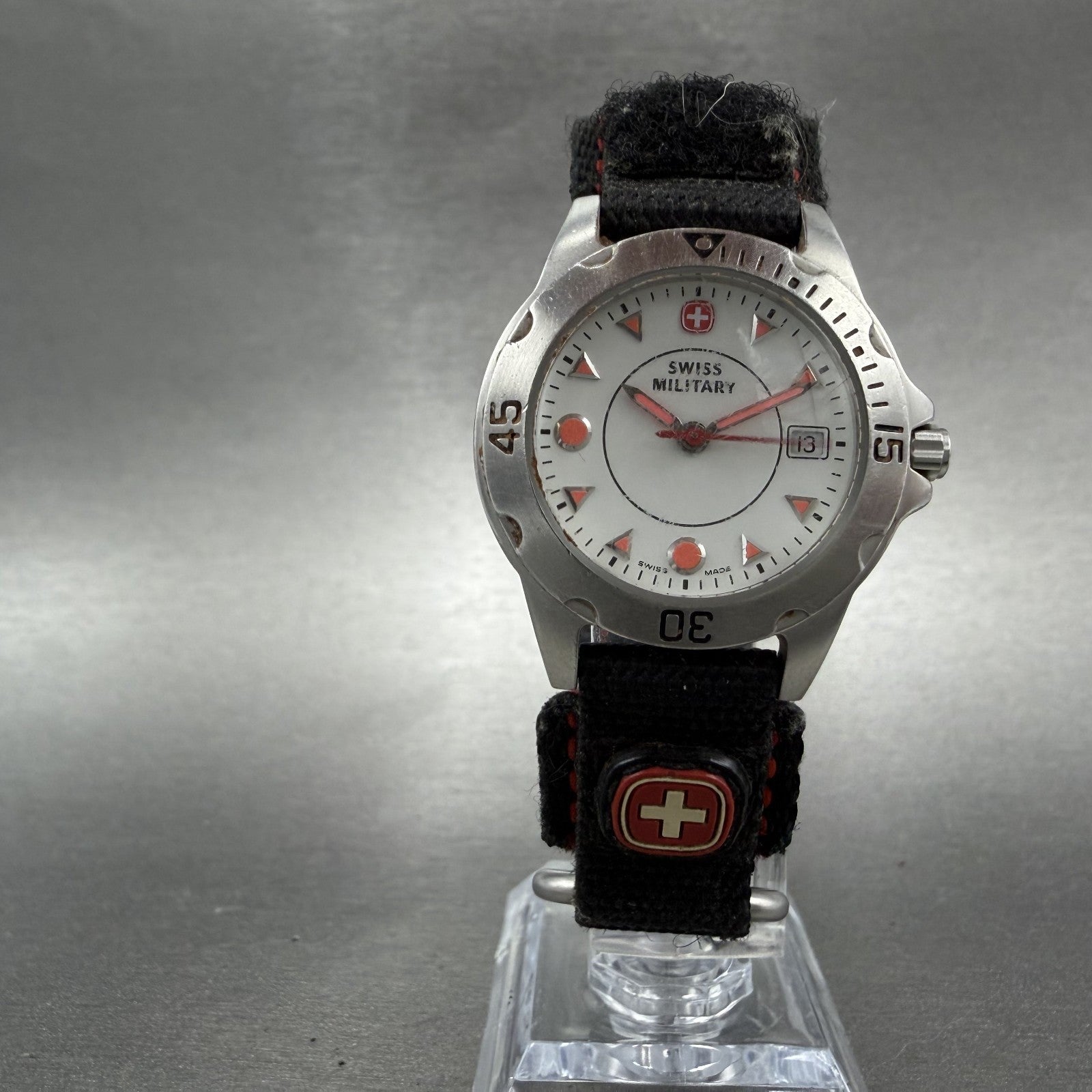Wenger Swiss Military Watch Women 30mm White Dial Steel Date 7908X New battery5