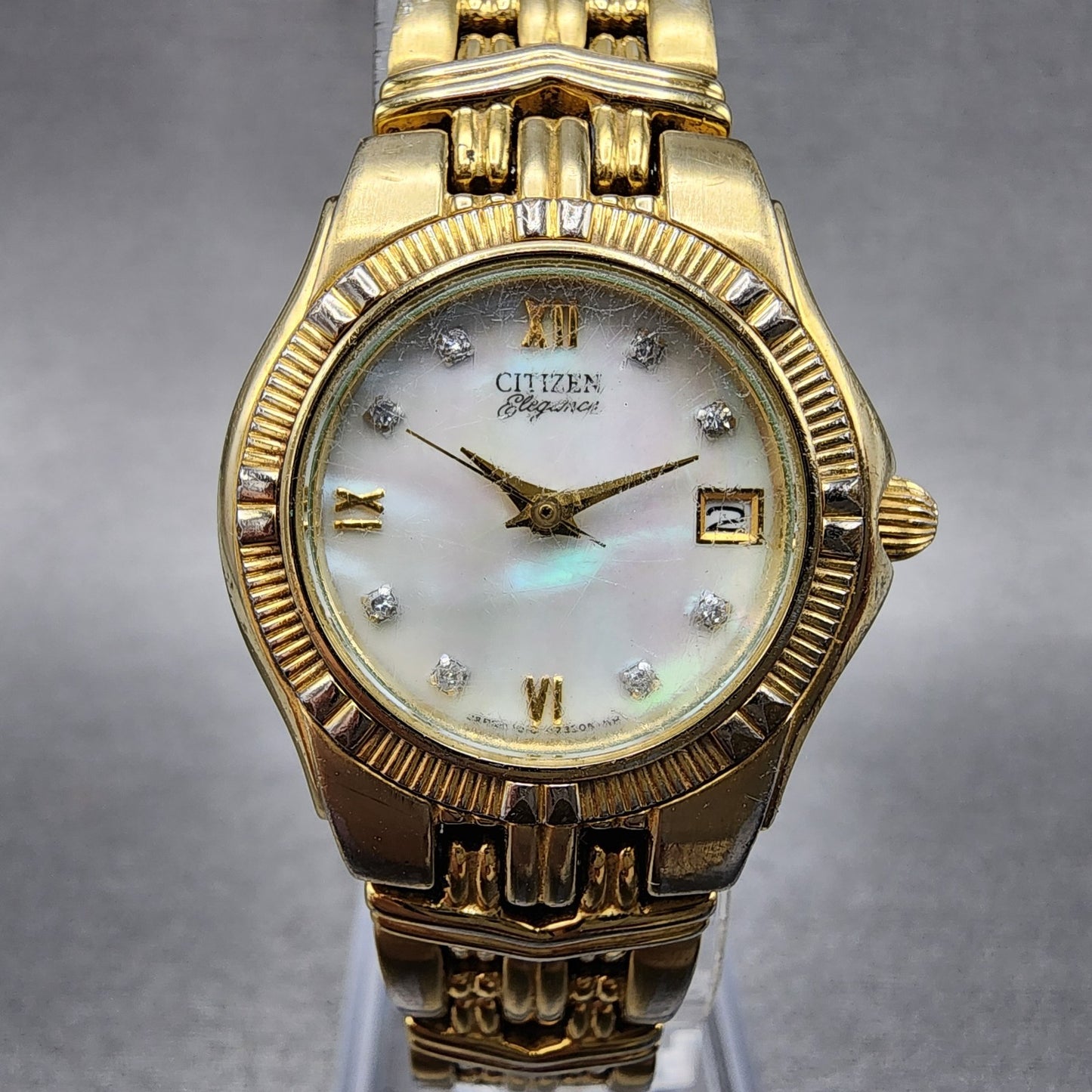 Citizen Elegance Watch Women 25mm MOP Dial Gold Tone Date Round New Battery0