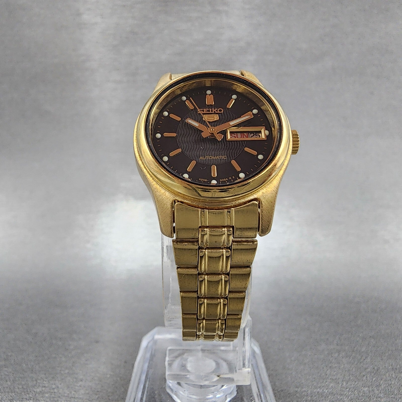 Seiko 5 Watch Women 25mm Black Dial Gold Tone Daydate Round 42060720 Runs5