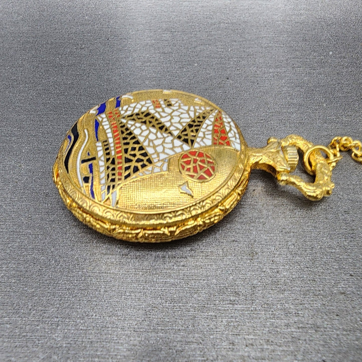 Skeleton Pocket Watch Men 47mm Skeleton Dial Gold Tone Mosaic Design Runs