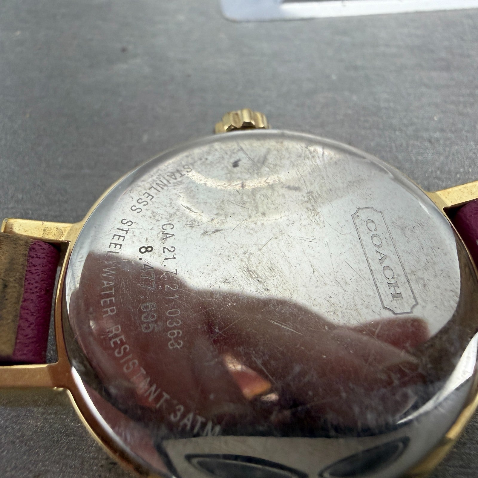 Coach Watch Women 33mm Gold Dial Gold Tone Round Pink Band New Battery8