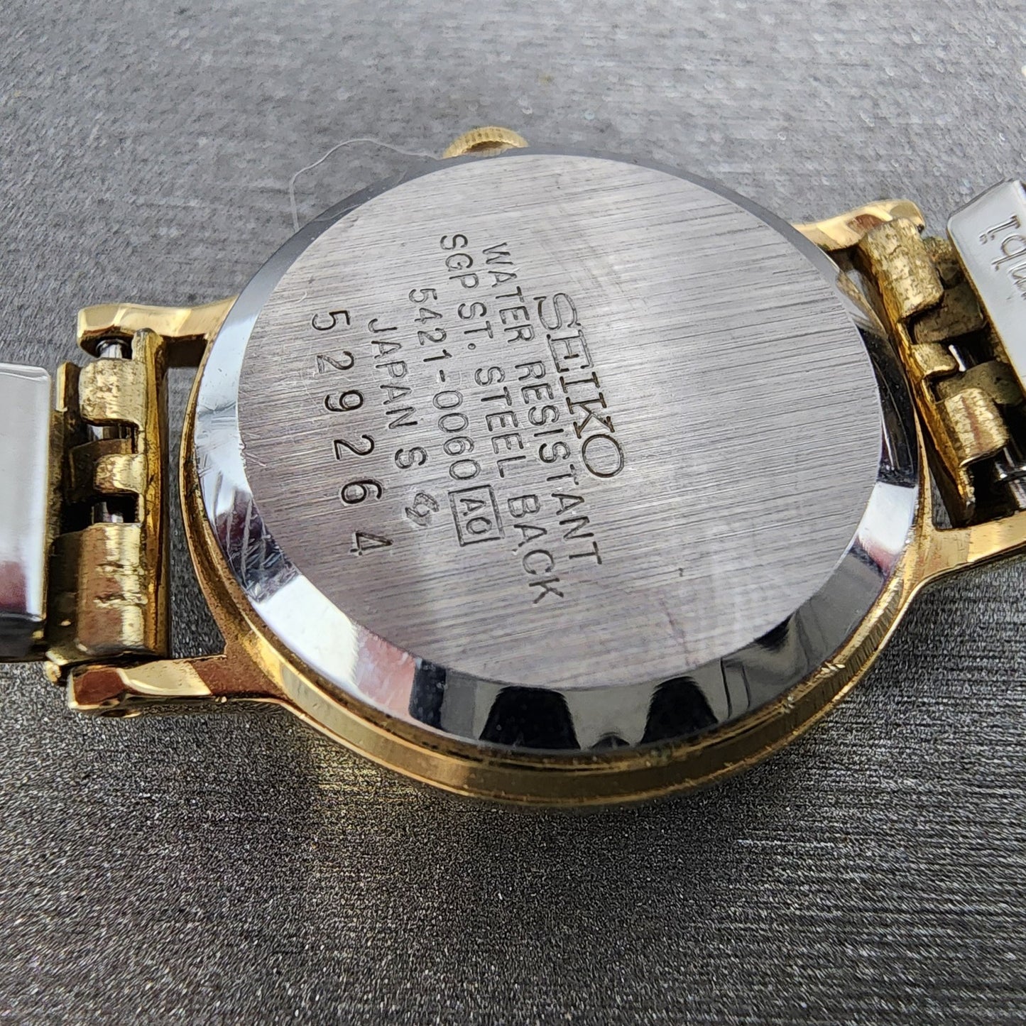 Seiko Watch Women 23mm Champagne Dial Gold Tone Round 54210060 New Battery9