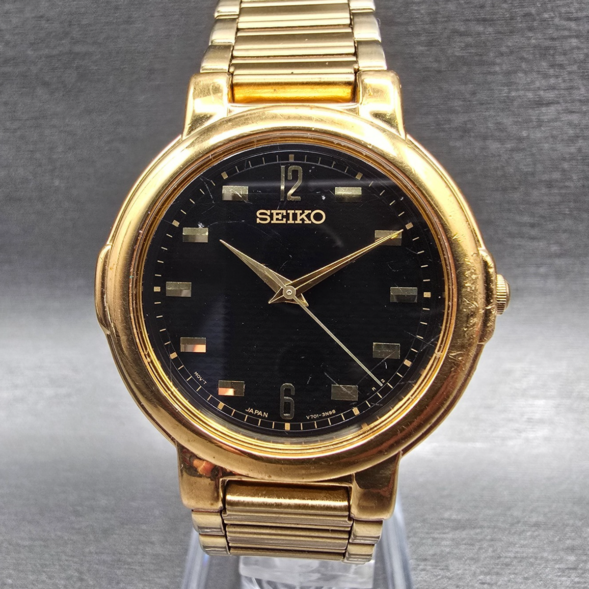 Seiko Watch Men 35mm Black Dial Gold Tone Round V701-2F30 New Battery Vintage JP0