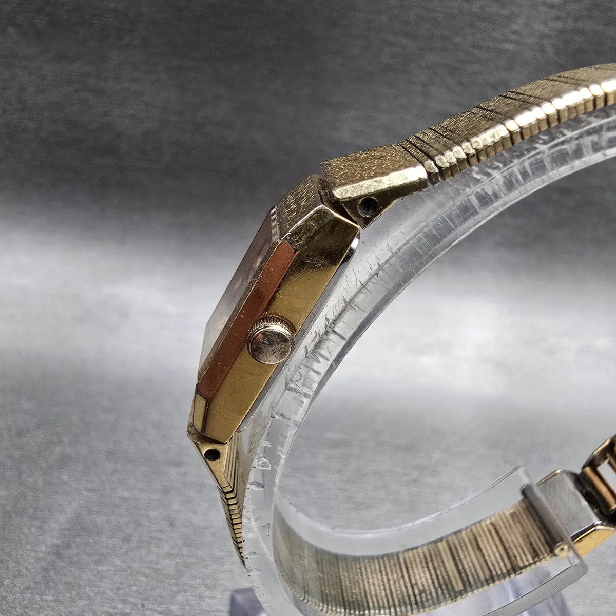 Seiko Watch Women 12mm Gold Dial Gold Tone Rectangle 1320-5049 New Battery 892