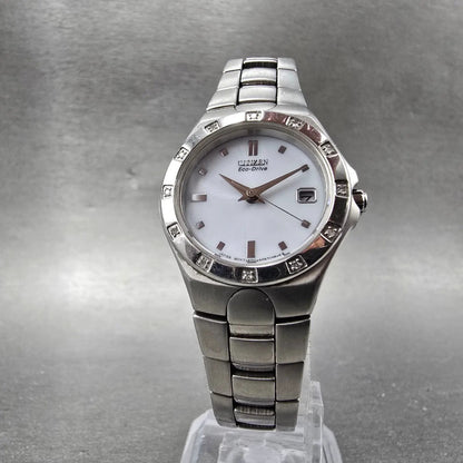 Citizen Eco-Drive Watch Women 25mm White Dial Silver Tone Date E011-S033705 RunP5