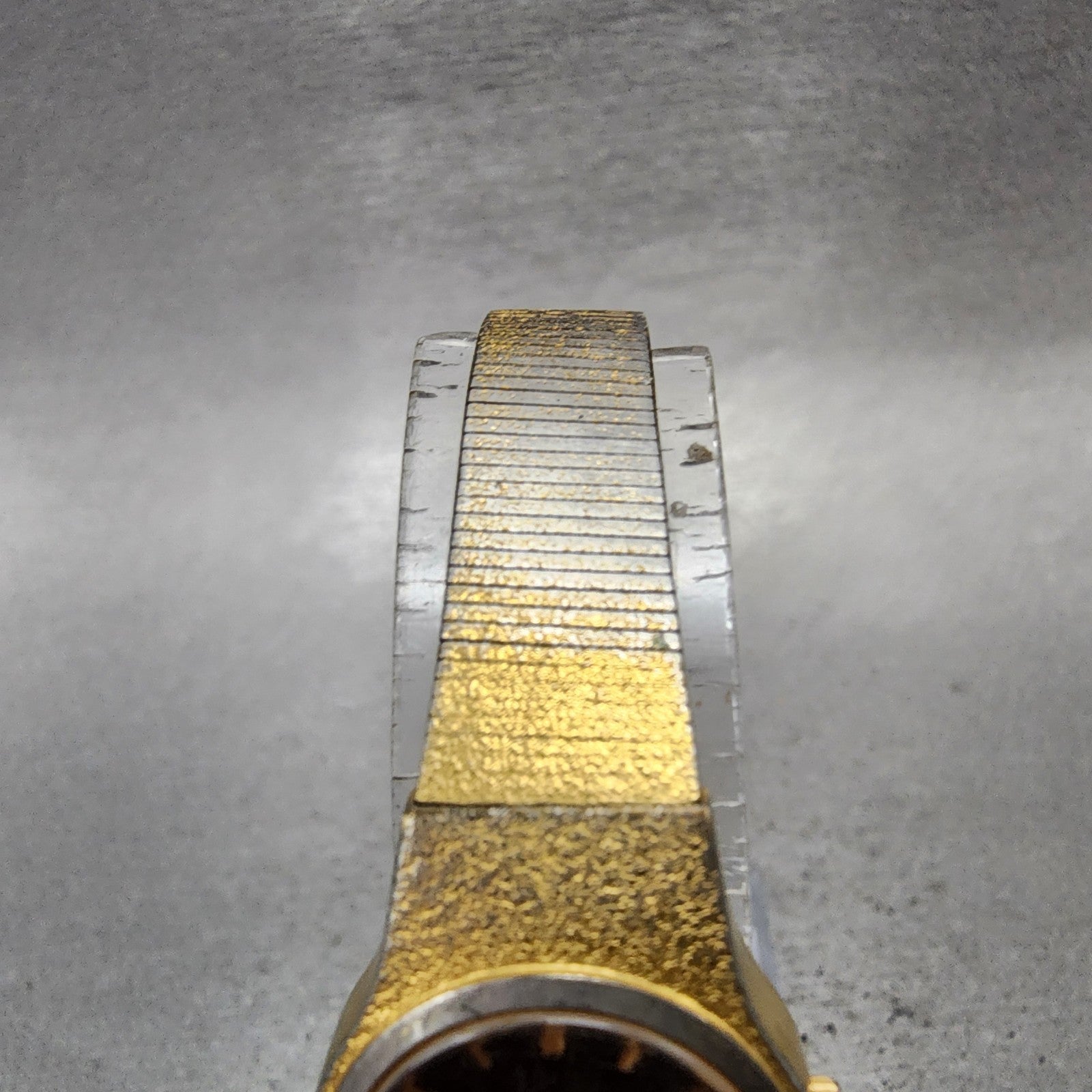 Seiko Watch Women 20mm Black Dial Gold Tone Round 8Y210020 New Battery4