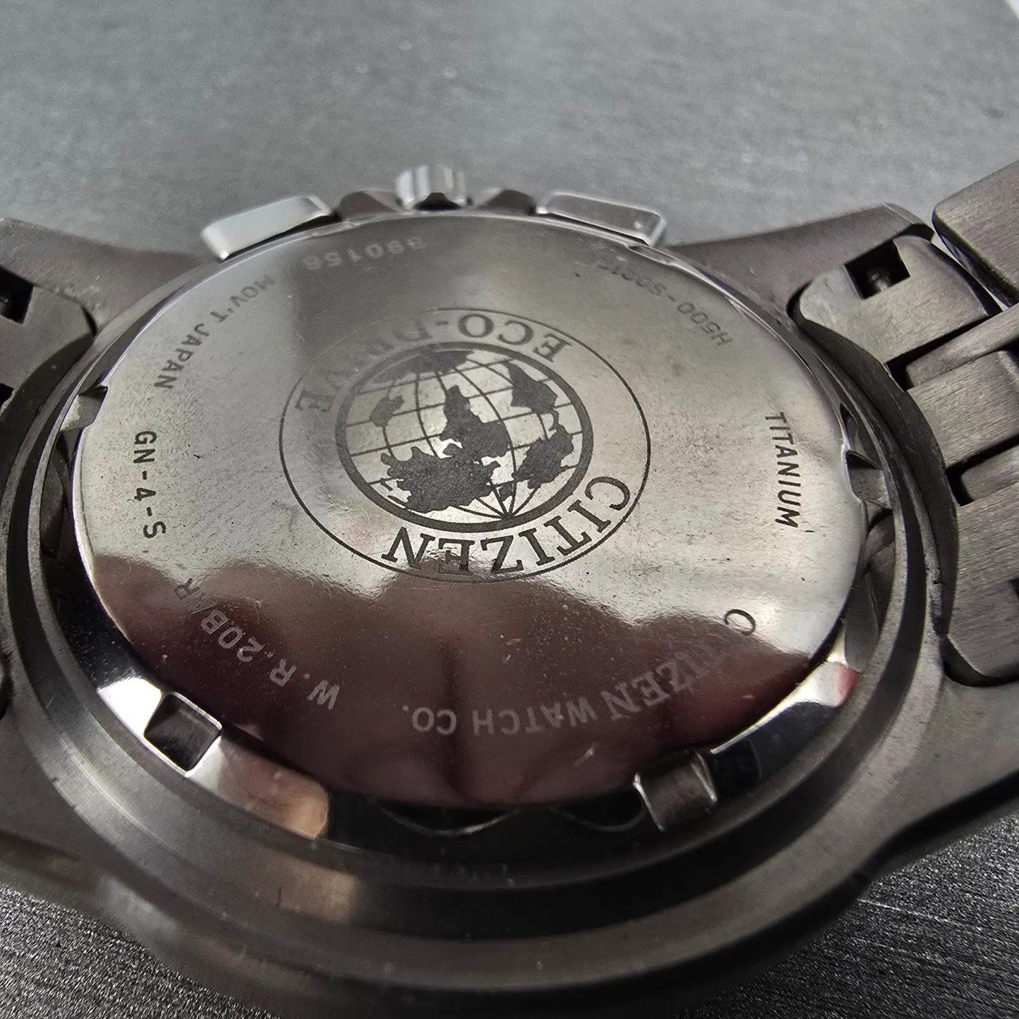 Citizen Eco-Drive Dive Watch Men 41mm Chronograph Silver Dial Titanium Runs9