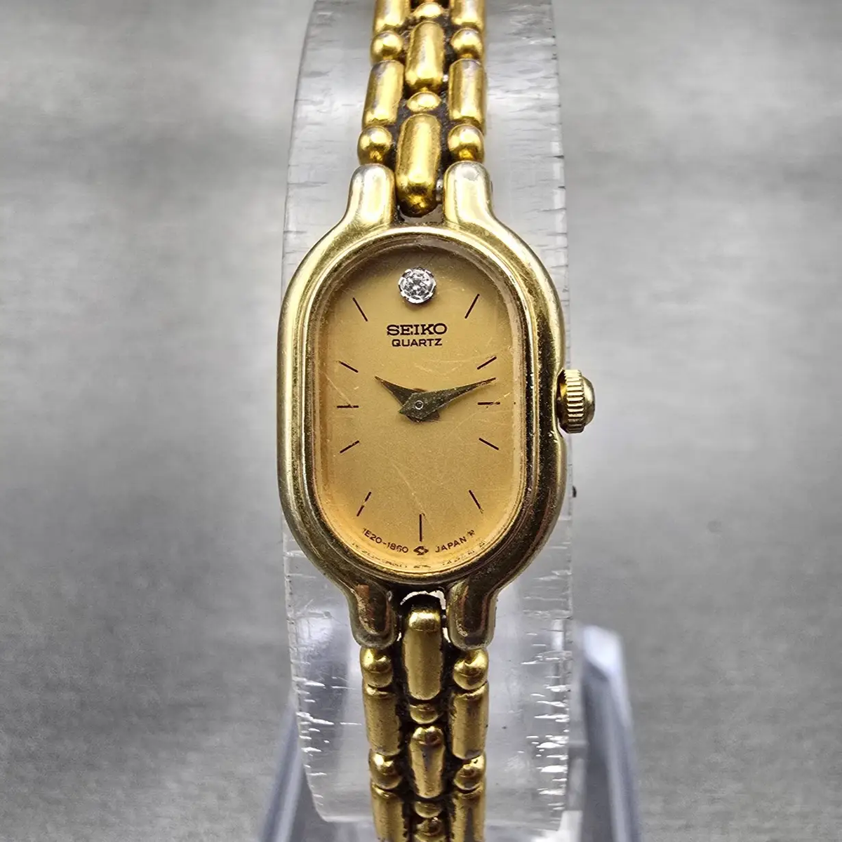 Seiko Watch Women 14mm Gold Dial Gold Tone Oval 1E20-6039 New Battery Vintage0