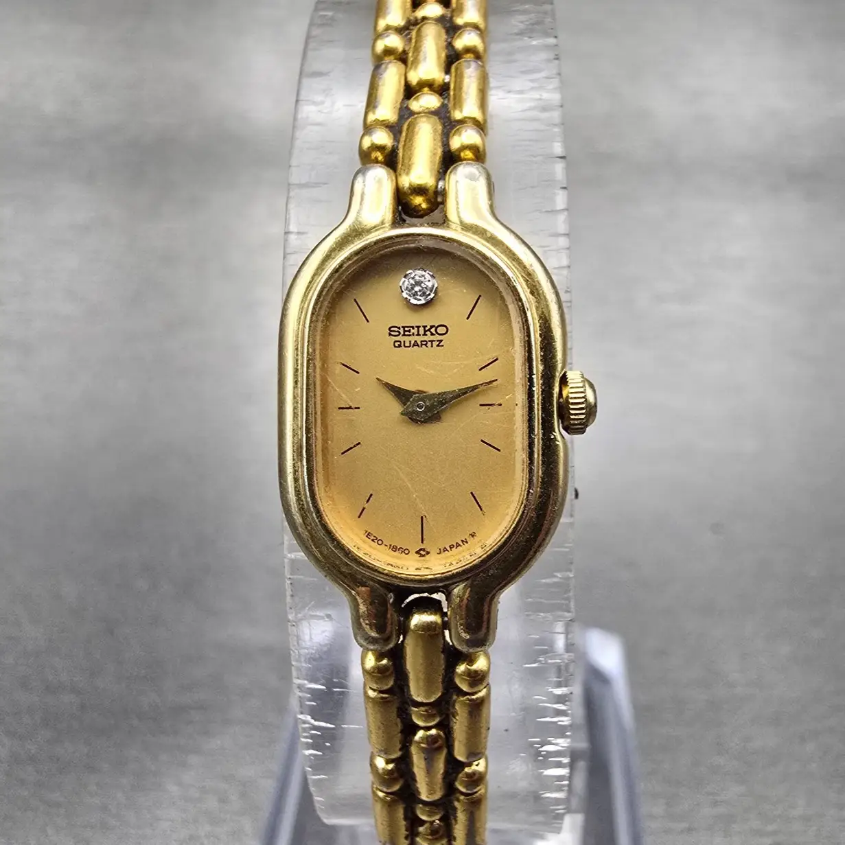 Seiko Watch Women 14mm Gold Dial Gold Tone Oval 1E20-6039 New Battery Vintage0