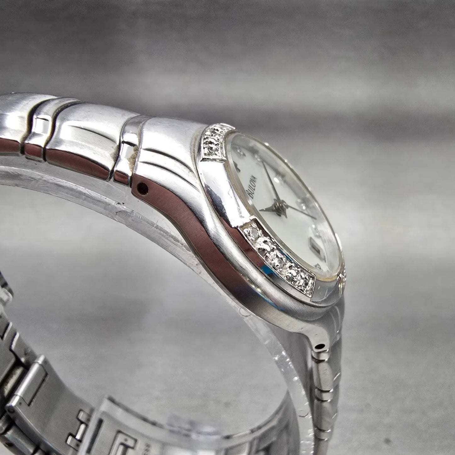 Bulova Watch Women 26mm MOP Dial Silver Tone Date Diamonds Round New Batt 96R102