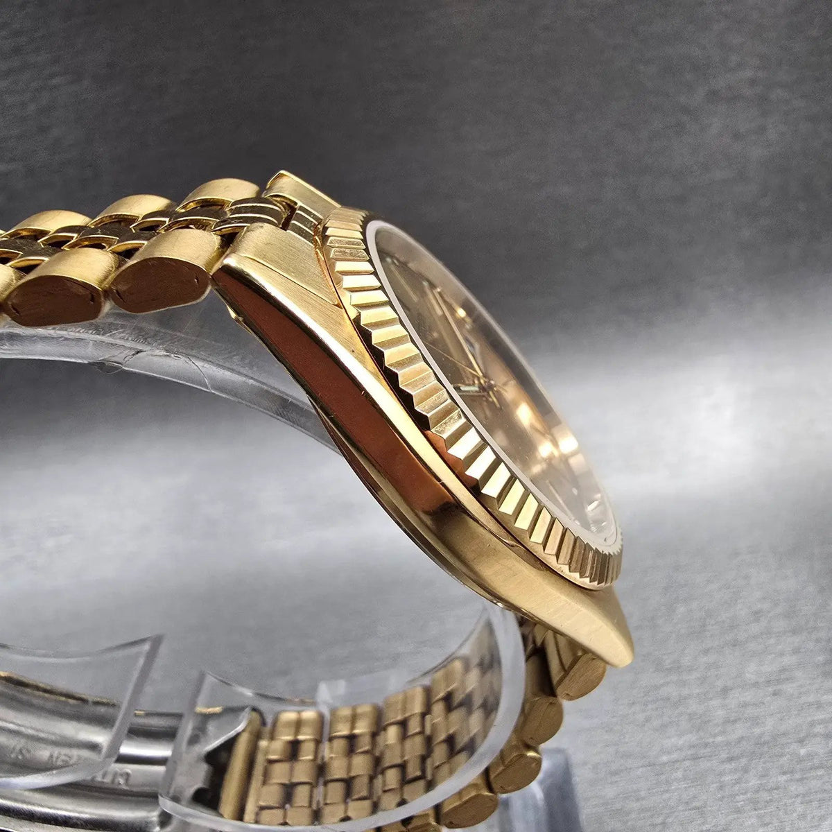 Citizen President Watch Men 35mm Gold Dial Gold Daydate 6100-R00391 New Batt JP3