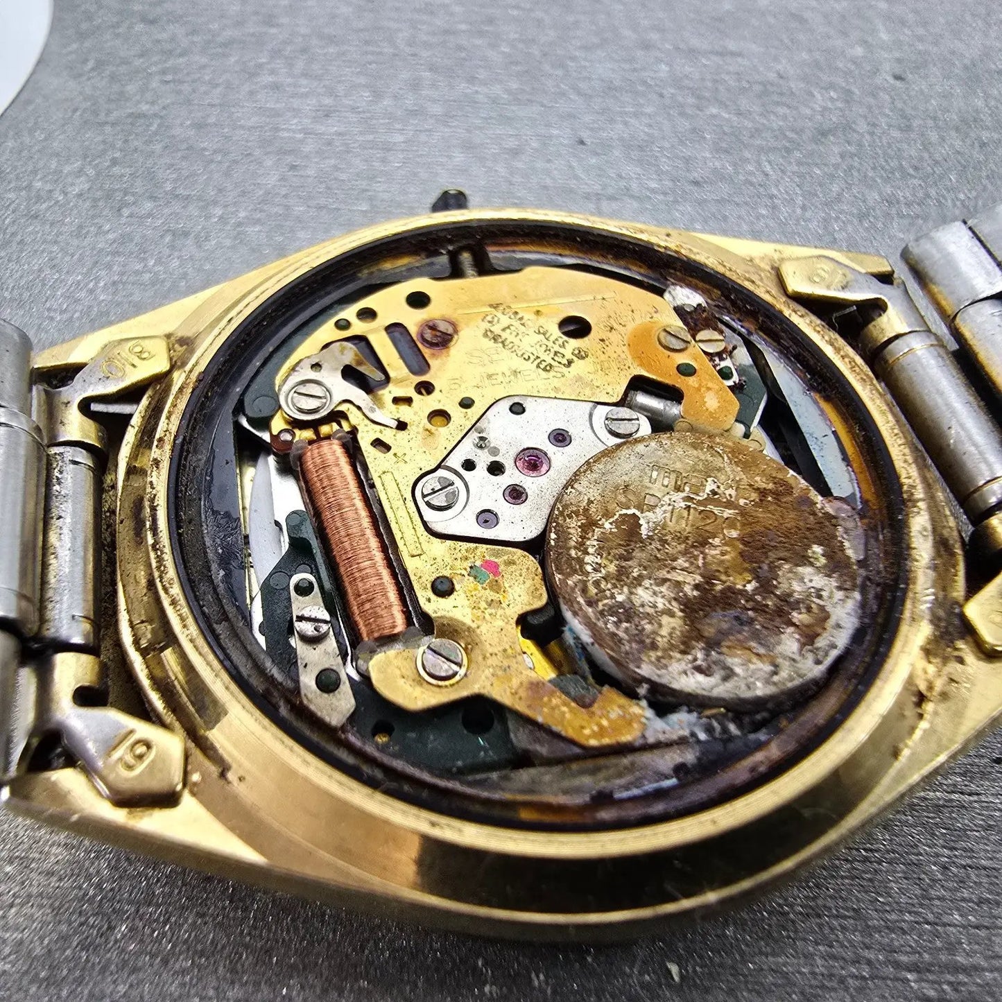 Seiko SQ Watch Men 34mm Gold Dial Gold Tone Daydate Round 8123-8000 PARTS VTG12